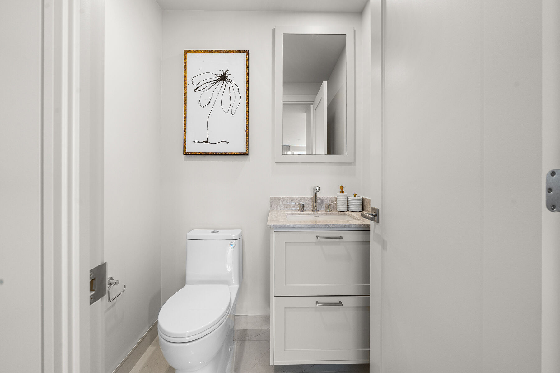  Refined Edenbridge Living - 物件實景