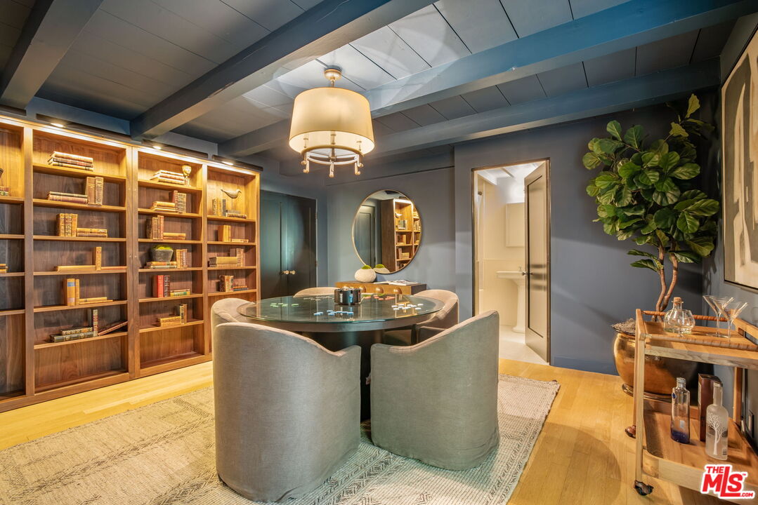 West Hollywood, California, 90048, United States, 3 Bedrooms Bedrooms, ,1 BathroomBathrooms,Residential,For Sale,1993483