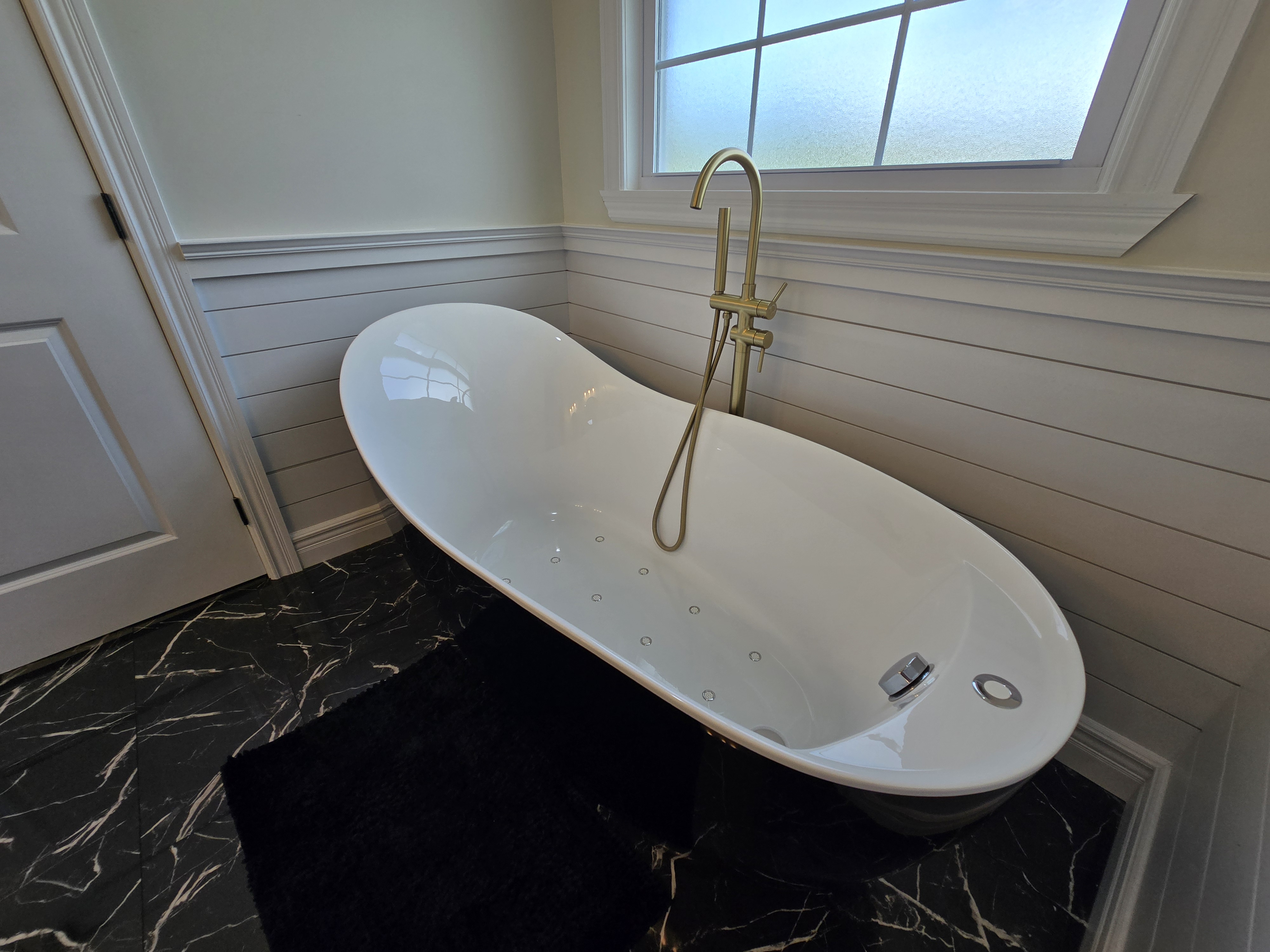 Harrogate, Tennessee, 37752, United States, 3 Bedrooms Bedrooms, ,2 BathroomsBathrooms,Residential,For Sale,1982987