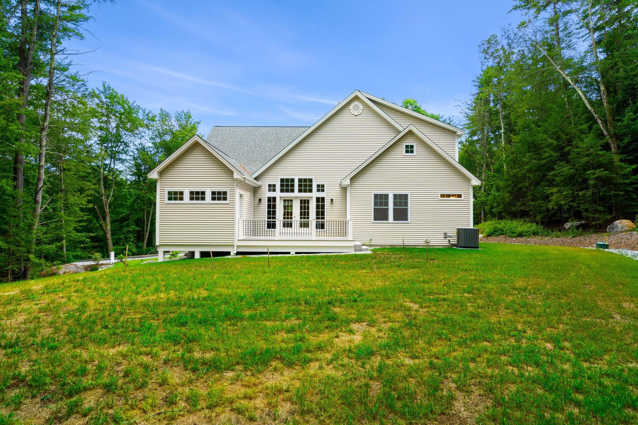 Bedford, New Hampshire, 03110, United States, 4 Bedrooms Bedrooms, ,4 BathroomsBathrooms,Residential,For Sale,1848455