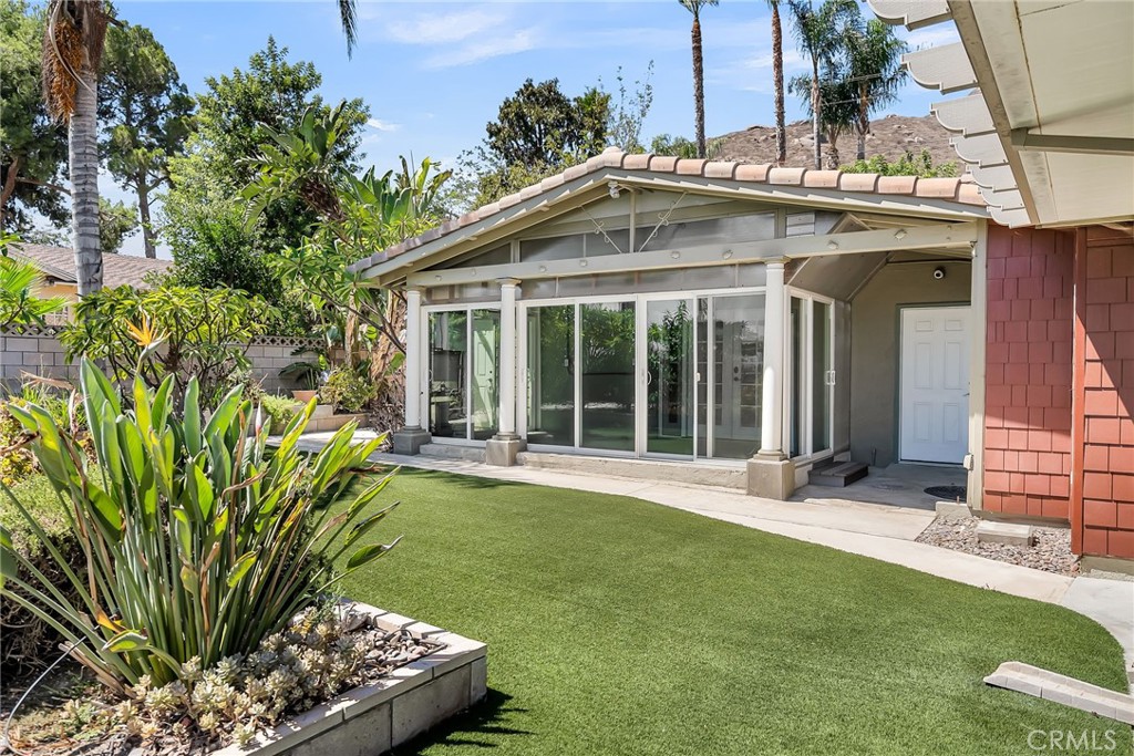 Jurupa Valley, California, 92509, United States, 3 Bedrooms Bedrooms, ,2 BathroomsBathrooms,Residential,For Sale,1939964