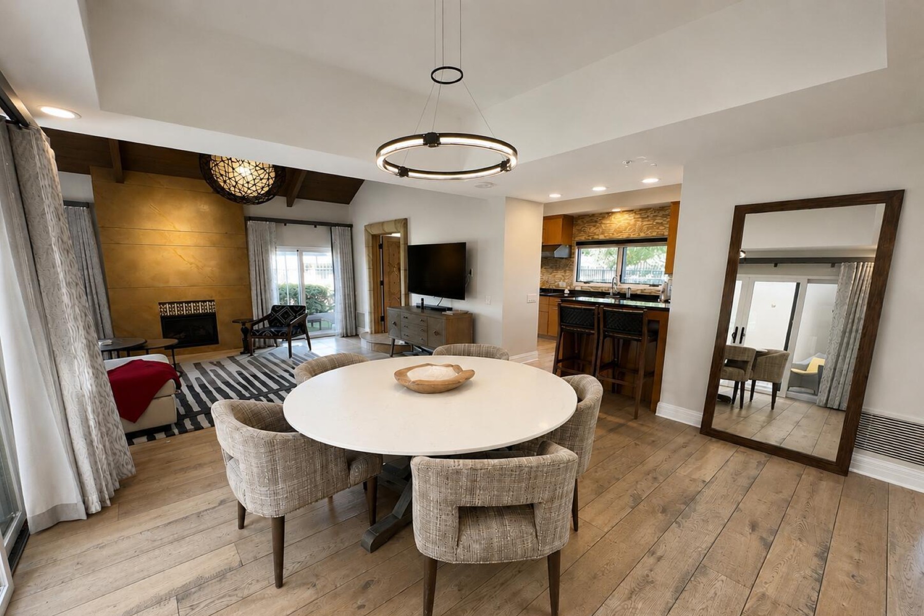  6000 E Camelback Road  Scottsdale, AZ - 物件實景