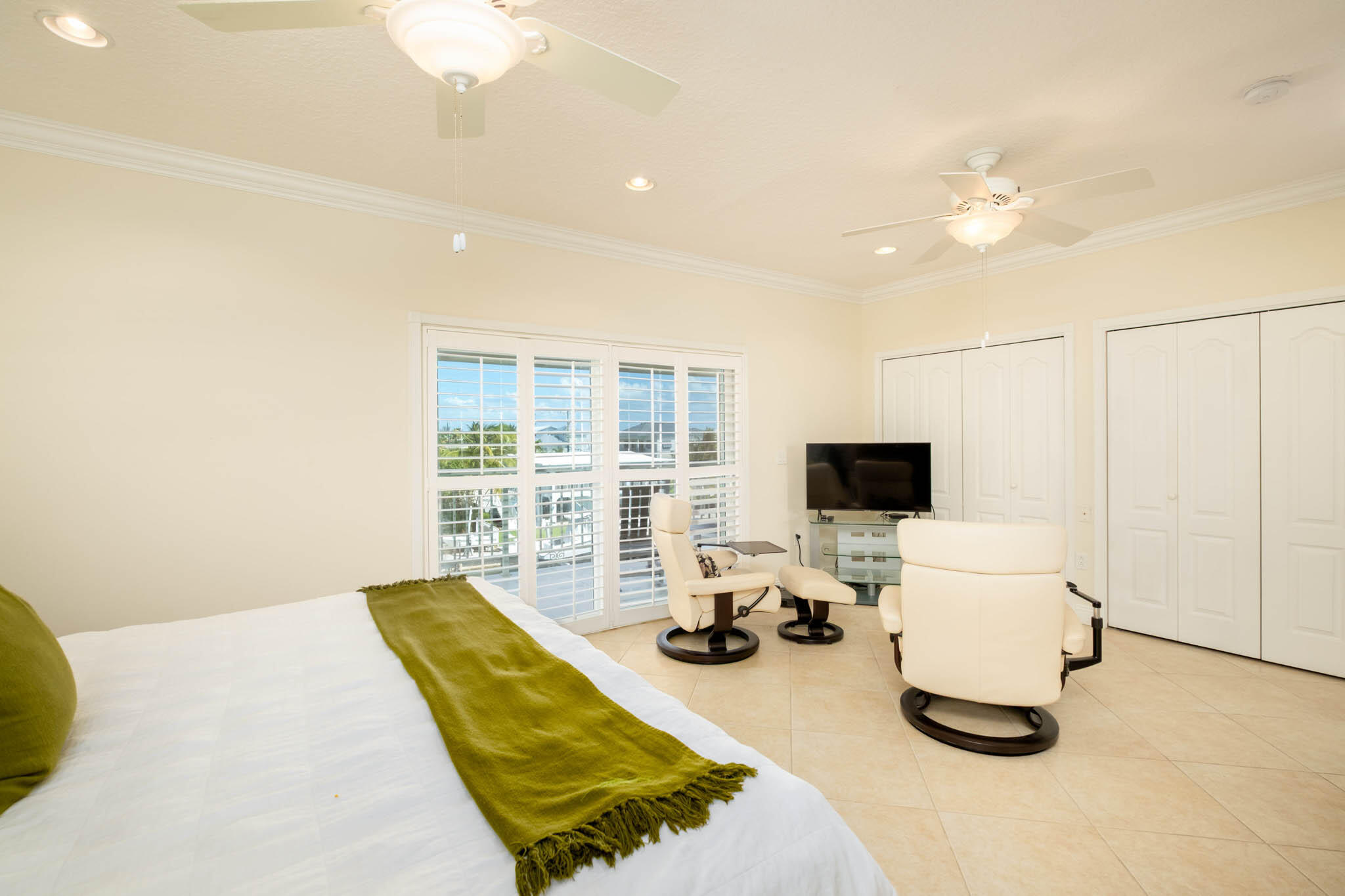 ISLAMORADA, Florida, 33036, United States, 3 Bedrooms Bedrooms, ,2 BathroomsBathrooms,Residential,For Sale,1987707