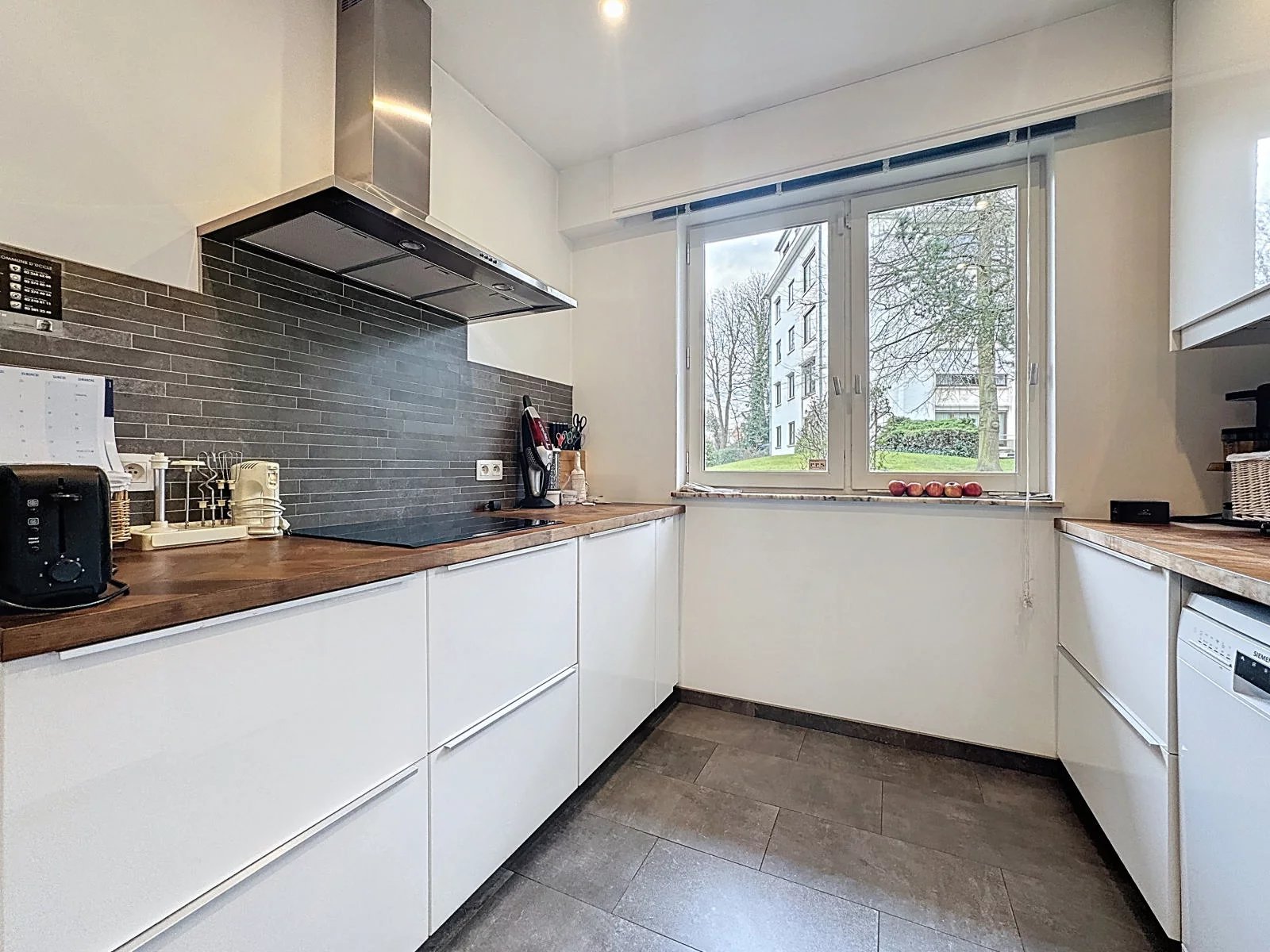 Uccle, 1180, BE, 3 Bedrooms Bedrooms, ,2 BathroomsBathrooms,Residential,For Sale,1995617