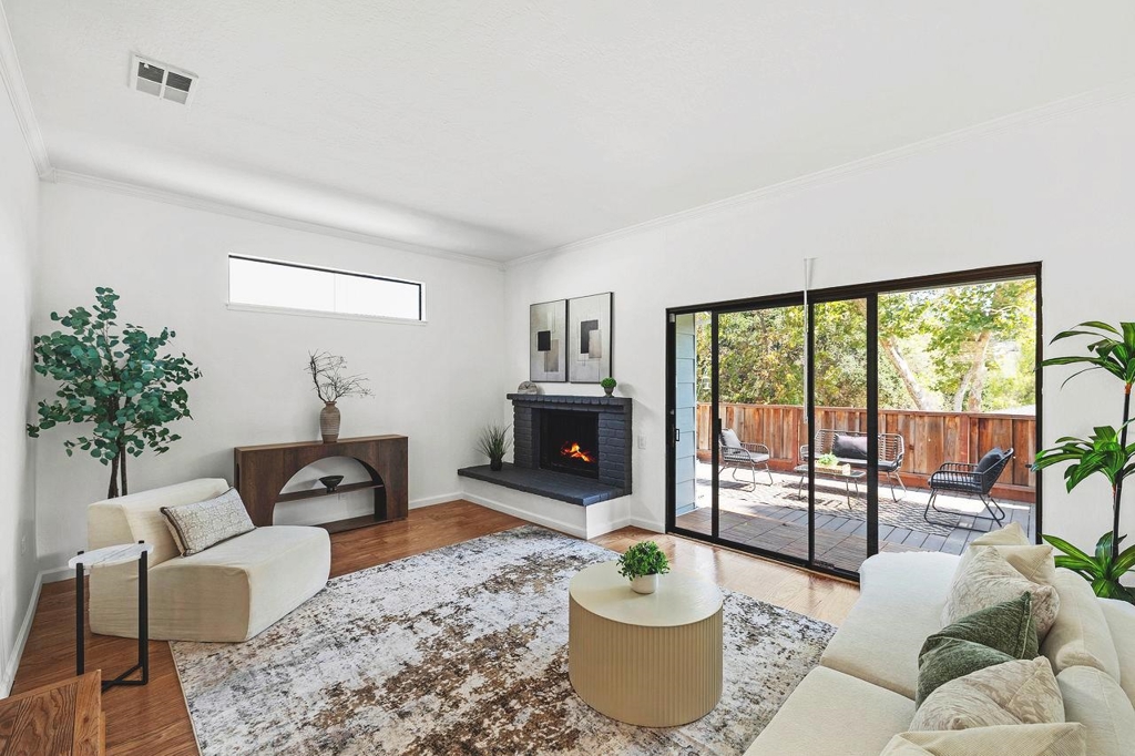 Hayward, California, 94541, United States, 2 Bedrooms Bedrooms, ,2 BathroomsBathrooms,Residential,For Sale,2012744