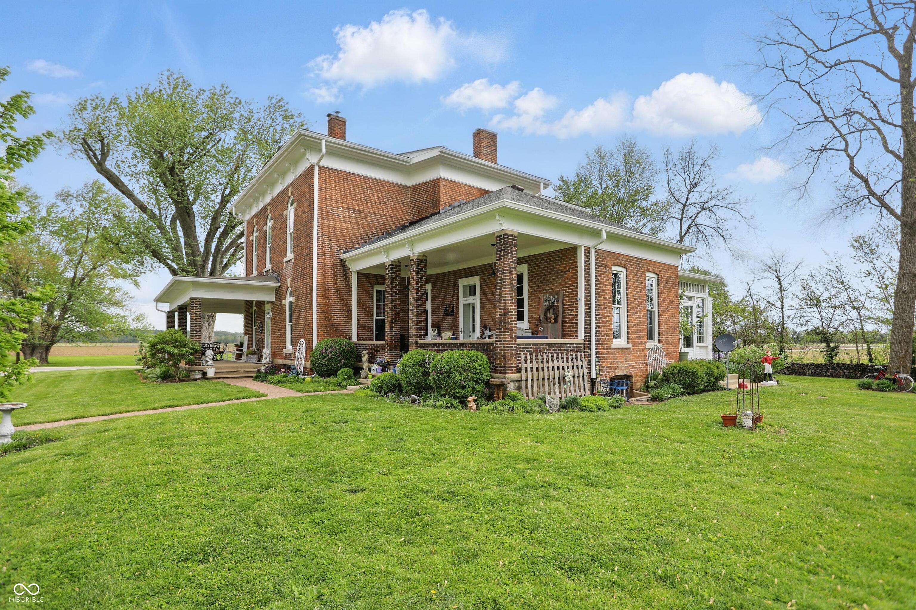 Paragon, Indiana, 46166, United States, 5 Bedrooms Bedrooms, ,2 BathroomsBathrooms,Residential,For Sale,1921702