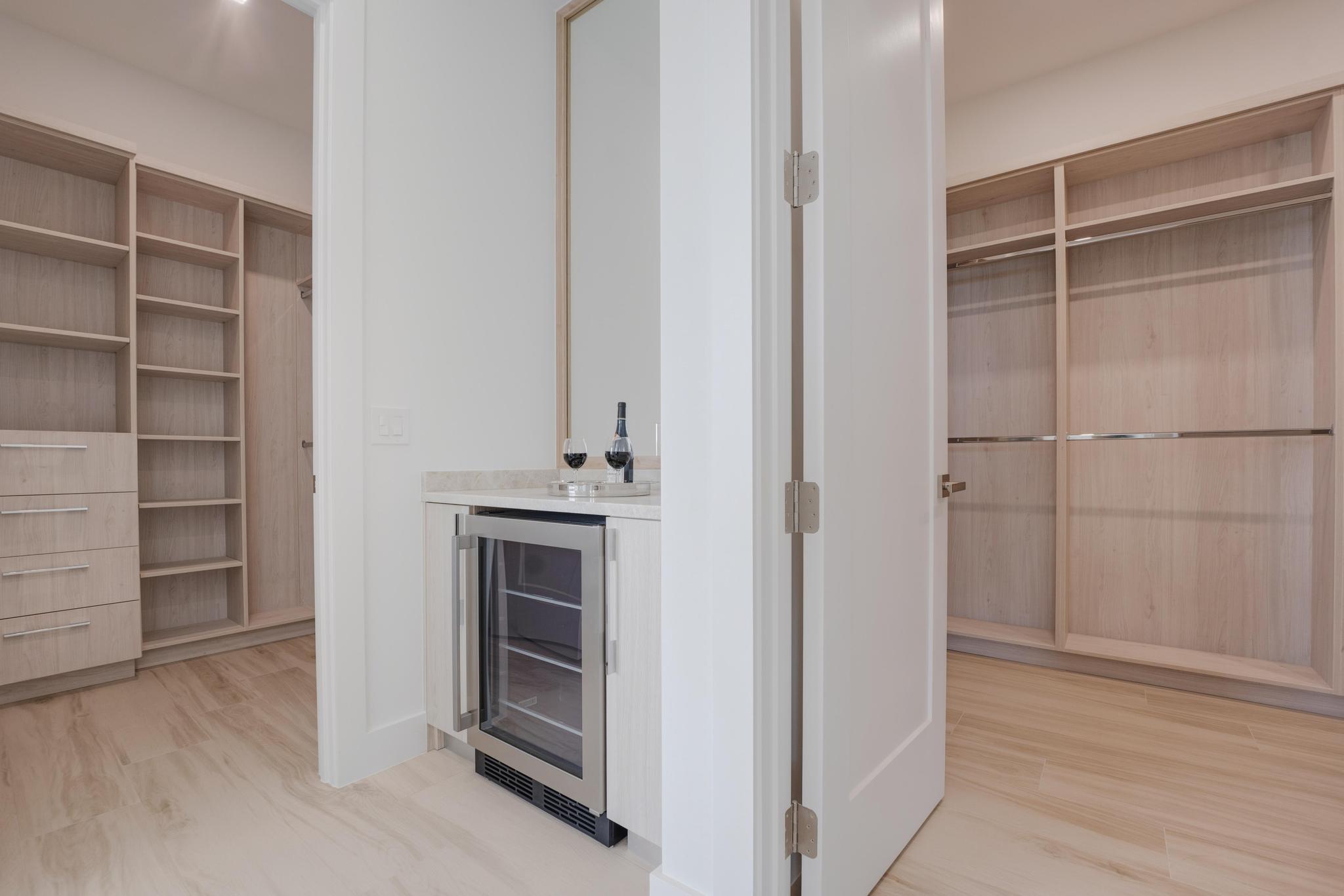 Delray Beach, Florida, 33483, United States, 6 Bedrooms Bedrooms, ,8 BathroomsBathrooms,Residential,For Sale,1727763