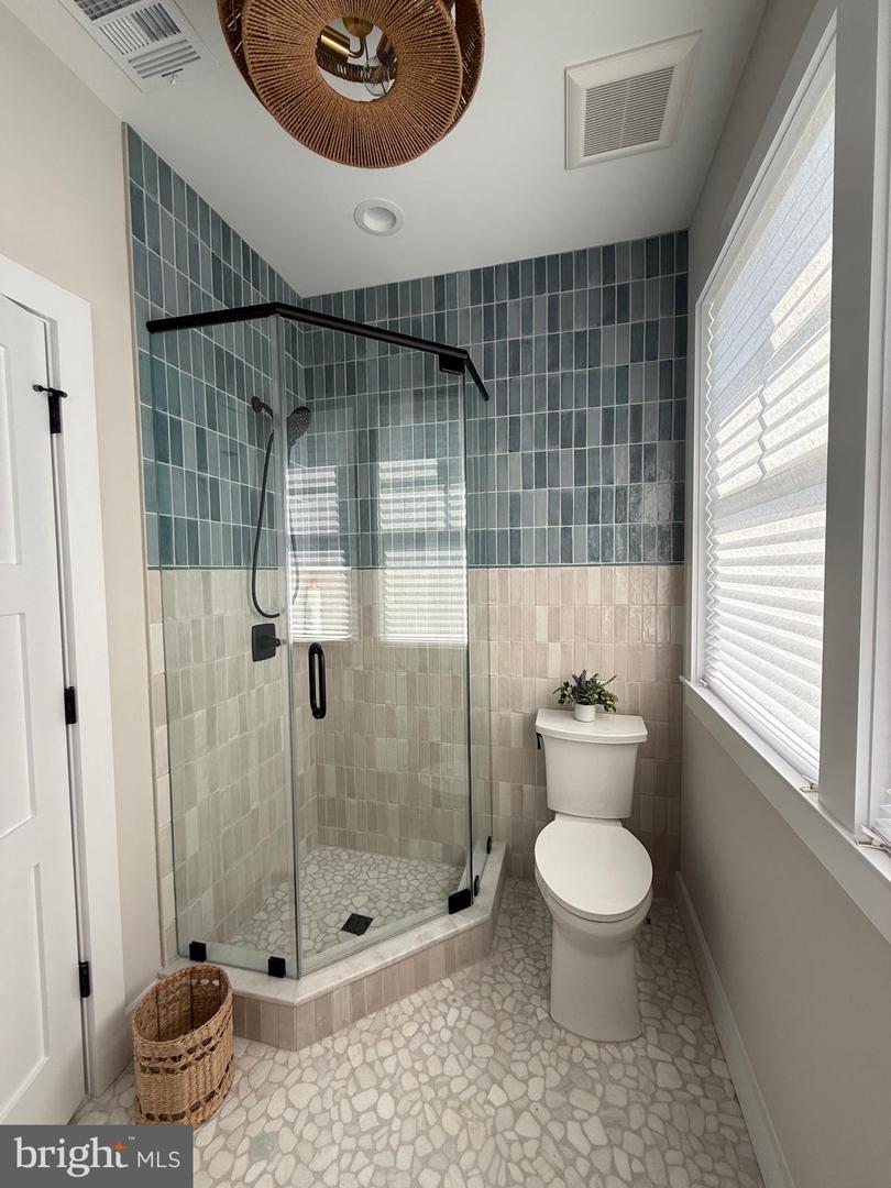 Beach Haven, New Jersey, 08008, United States, 5 Bedrooms Bedrooms, ,4 BathroomsBathrooms,Residential,For Sale,1995746