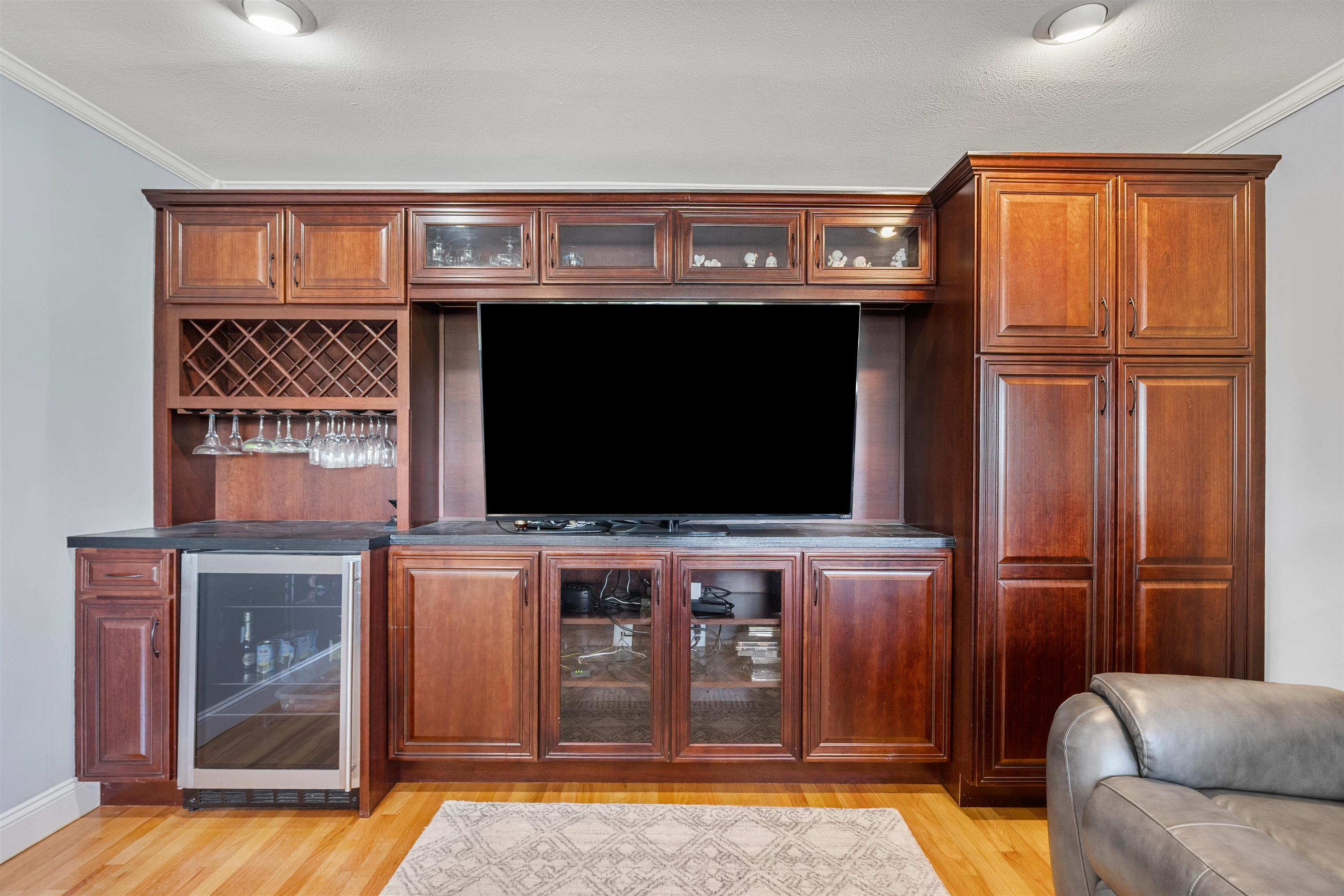Windham, New Hampshire, 03087, United States, 2 Bedrooms Bedrooms, ,2 BathroomsBathrooms,Residential,For Sale,1919852