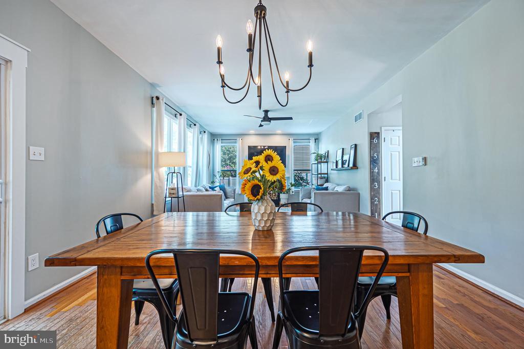 Egg Harbor Township, New Jersey, 08234, United States, 4 Bedrooms Bedrooms, ,3 BathroomsBathrooms,Residential,For Sale,1975981