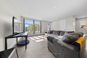 Otawa, Ontario, K1T 4B7, CA, 6 Bedrooms Bedrooms, ,5 BathroomsBathrooms,Residential,For Sale,1941709