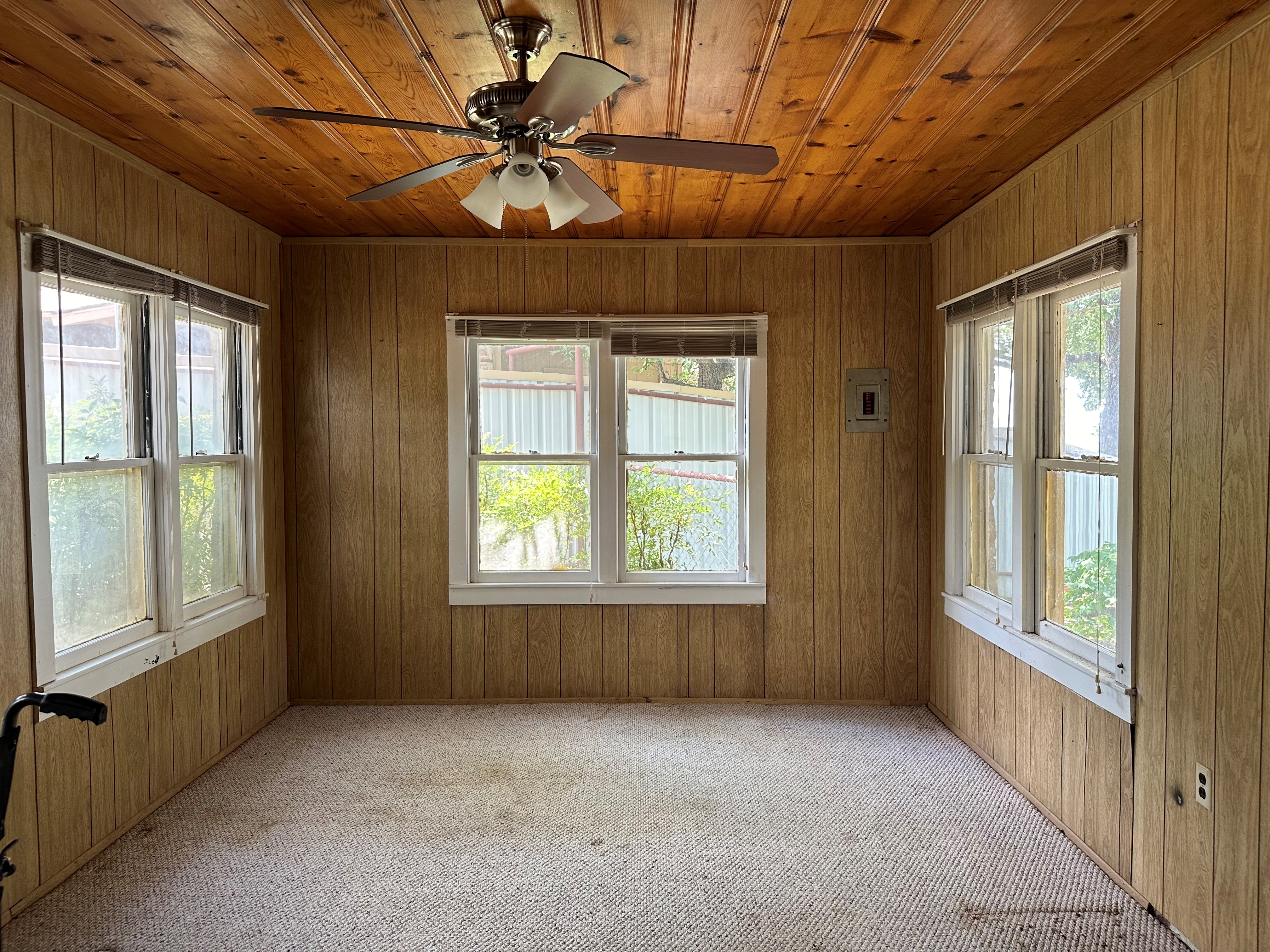 Bridgeport, Texas, 76426, United States, 3 Bedrooms Bedrooms, ,1 BathroomBathrooms,Residential,For Sale,1880460