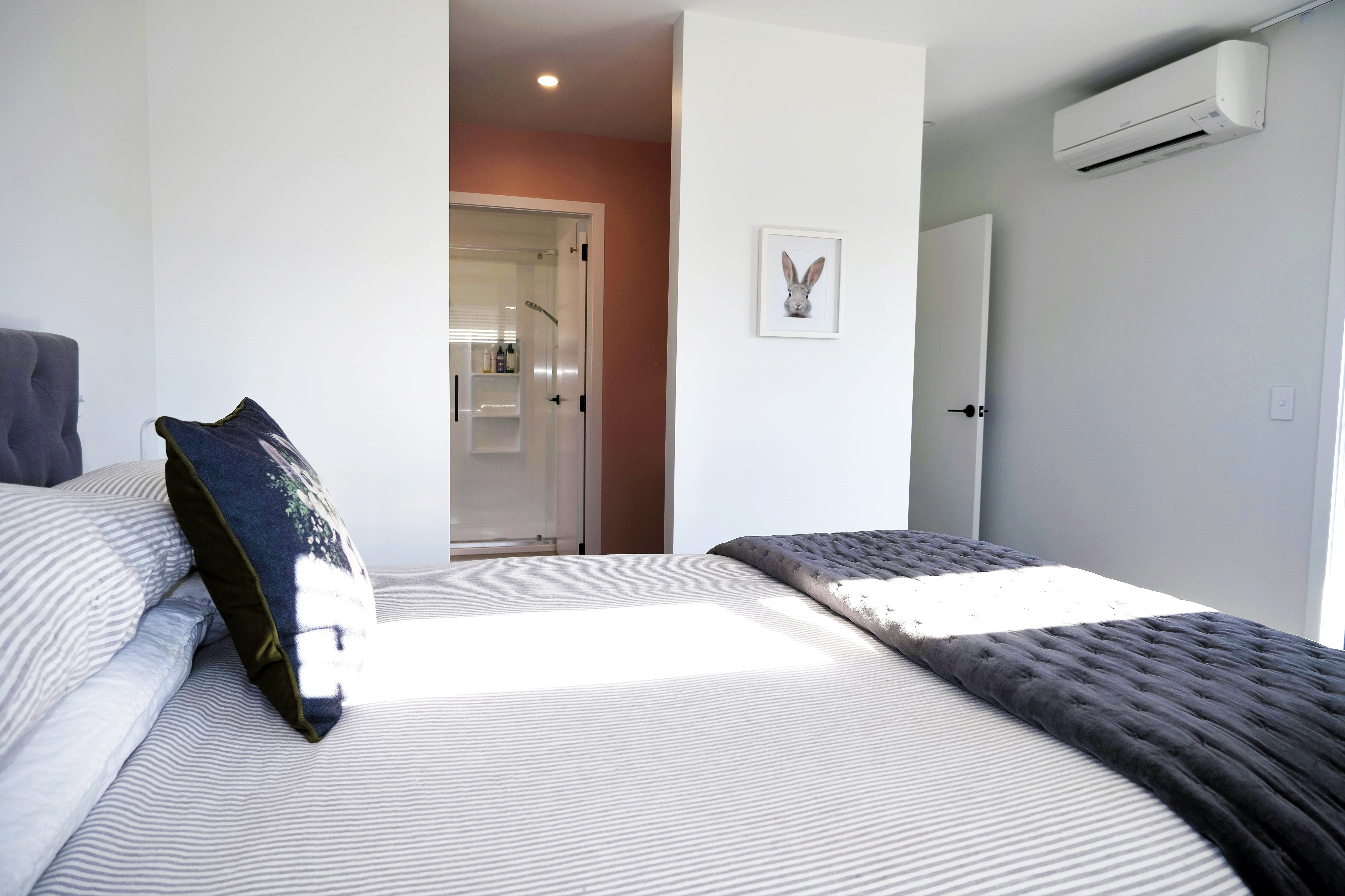  Affordable, Near New and Maintenance Free - 物件實景