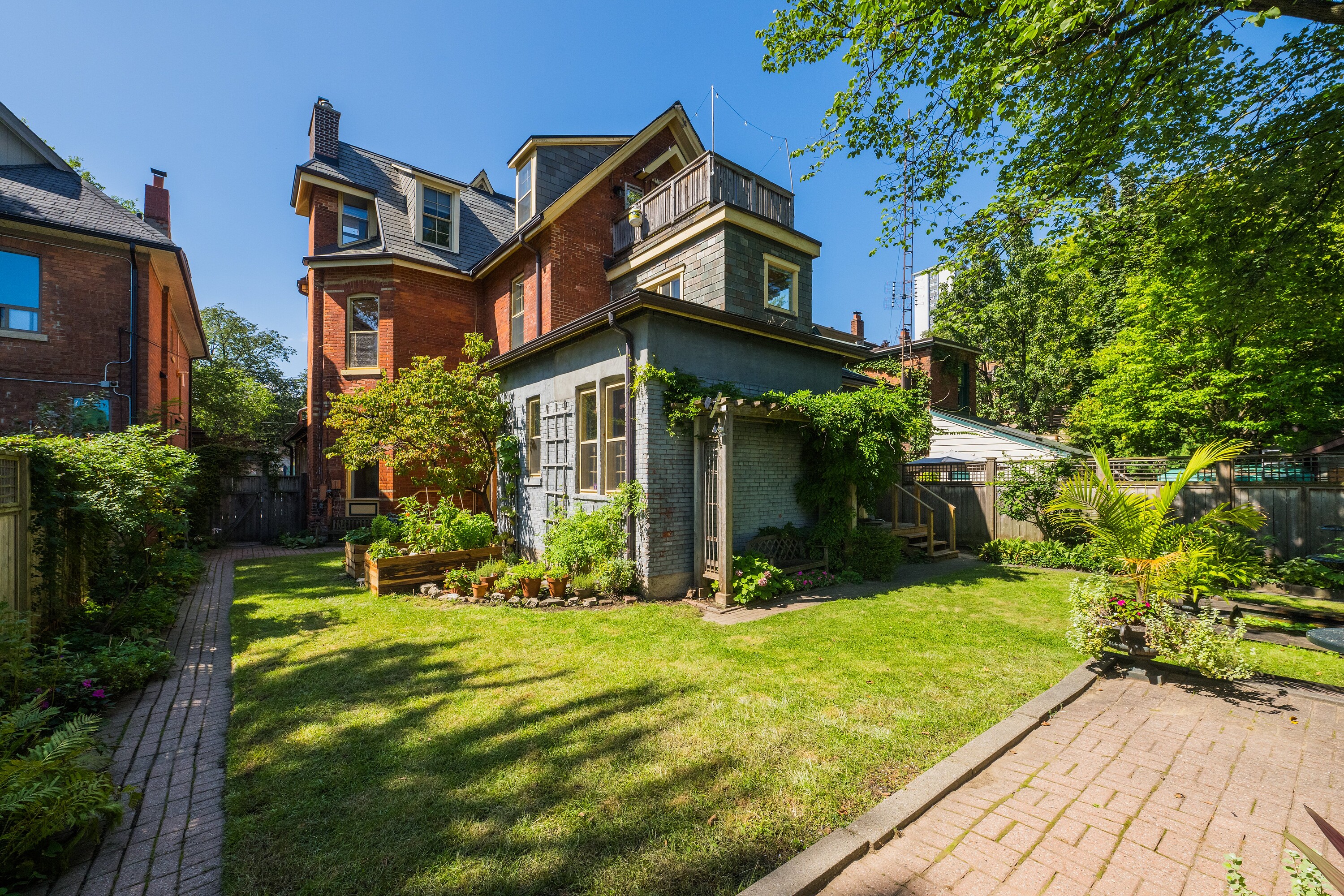  Victorian Grande Dame Fourplex - 物件實景