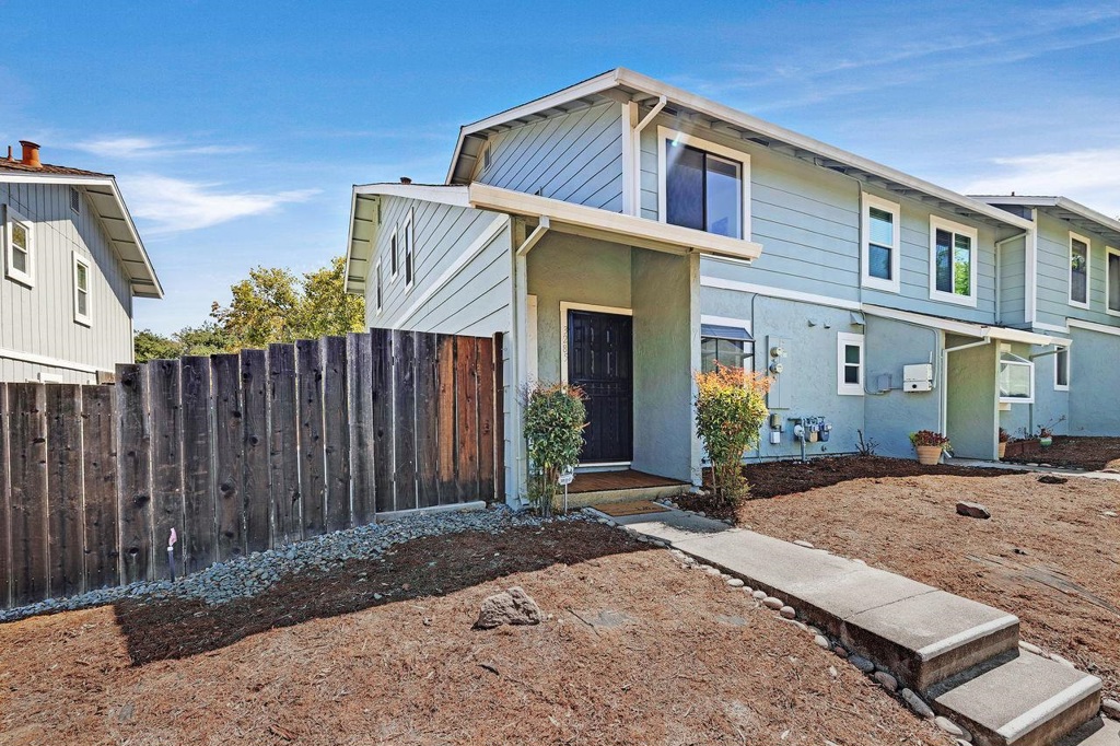 Hayward, California, 94541, United States, 2 Bedrooms Bedrooms, ,2 BathroomsBathrooms,Residential,For Sale,2012744