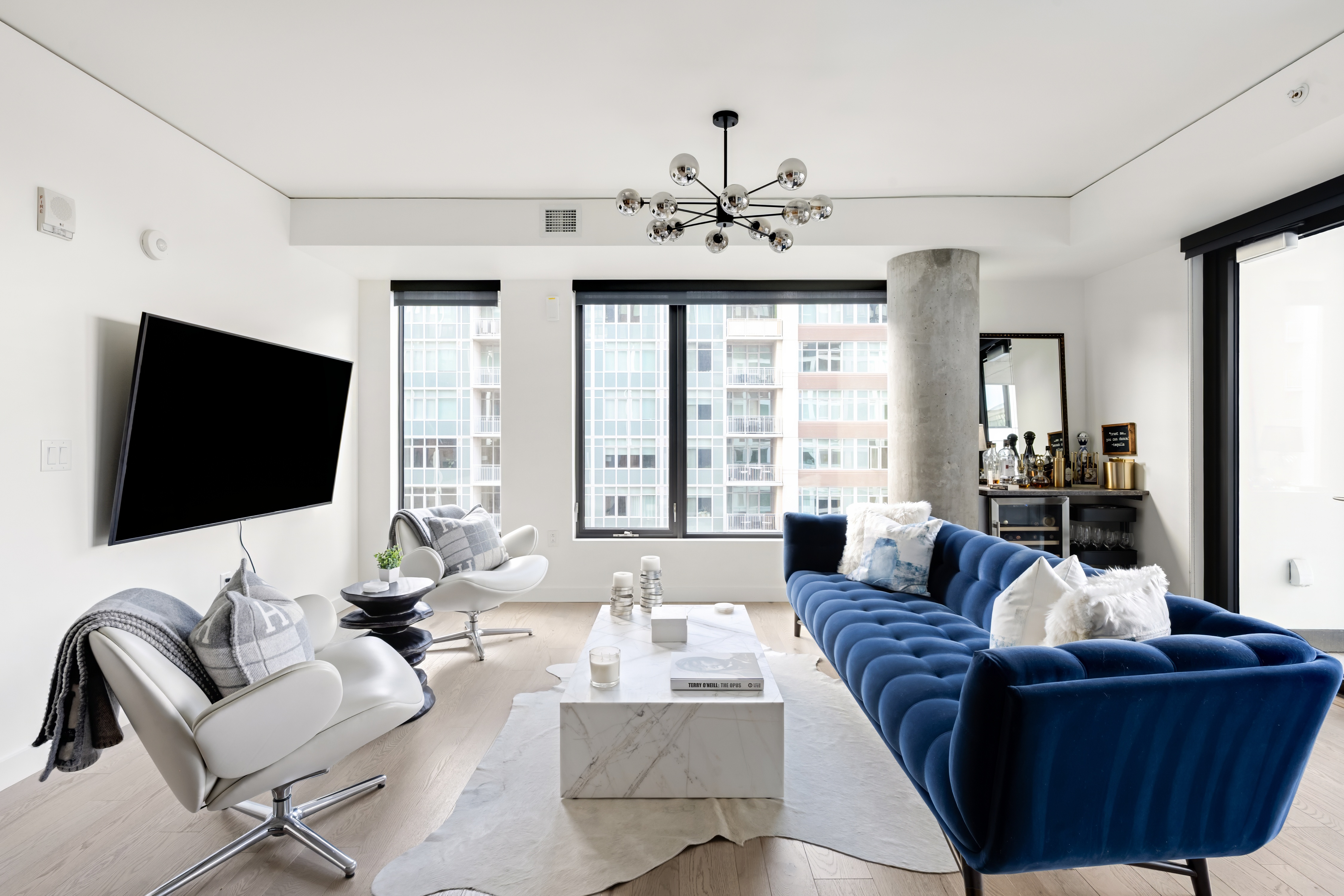  Rare three-bedroom corner residence sits on the quiet side of The Coloradan - 物件實景