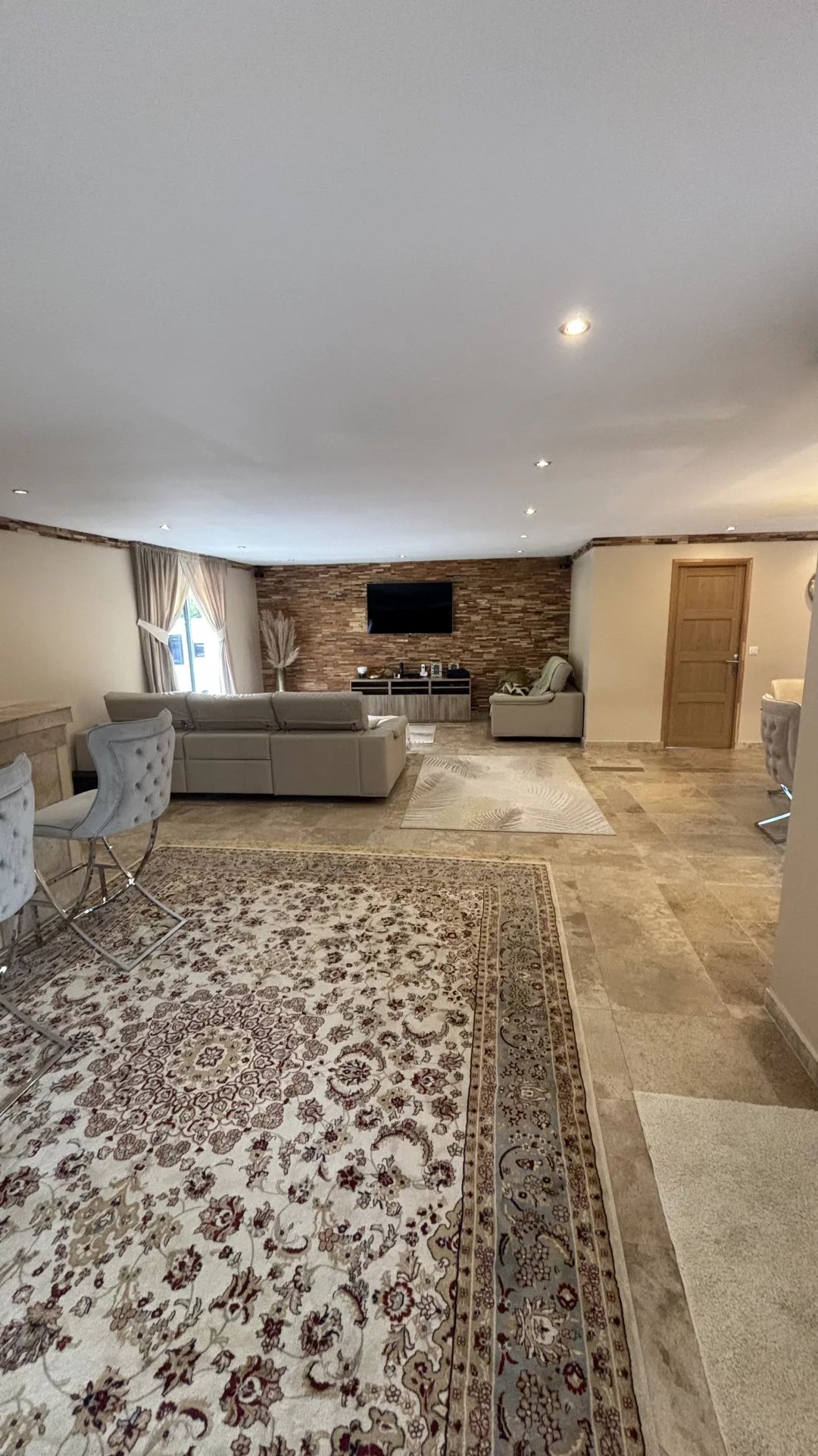 La Colle-sur-Loup, Provence-Alpes-Côte d?Azur, 06480, FR, 2 Bedrooms Bedrooms, ,Residential,For Sale,1680939