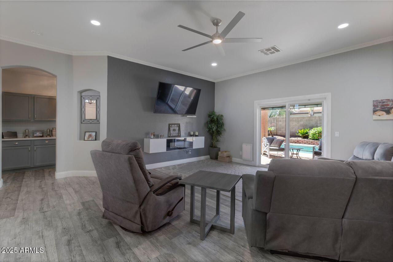 Gilbert, Arizona, 85296, United States, 3 Bedrooms Bedrooms, ,Residential,For Sale,1903465