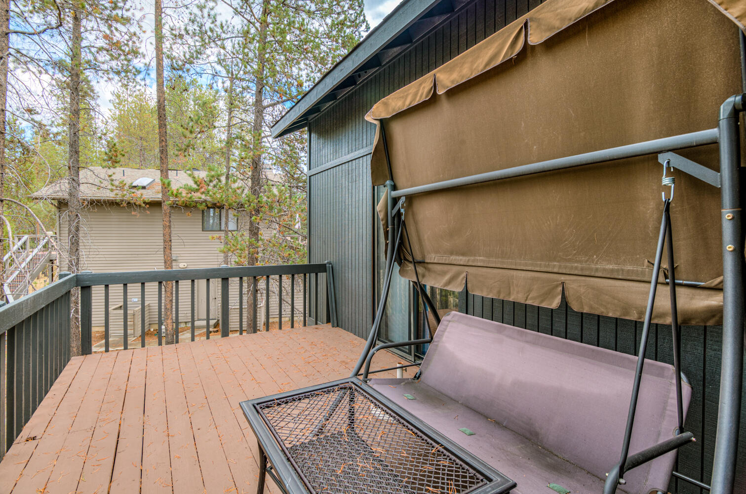 Sunriver, Oregon, 97707, United States, 3 Bedrooms Bedrooms, ,2 BathroomsBathrooms,Residential,For Sale,1982531