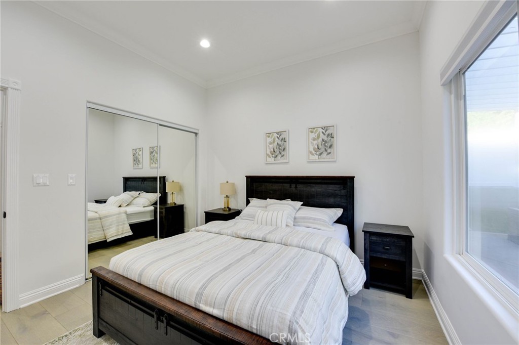 Woodland Hills, California, 91364, United States, 4 Bedrooms Bedrooms, ,3 BathroomsBathrooms,Residential,For Sale,1982021