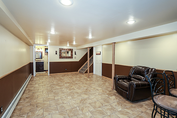 Massapequa, New York, 11758, United States, 3 Bedrooms Bedrooms, ,2 BathroomsBathrooms,Residential,For Sale,1974193