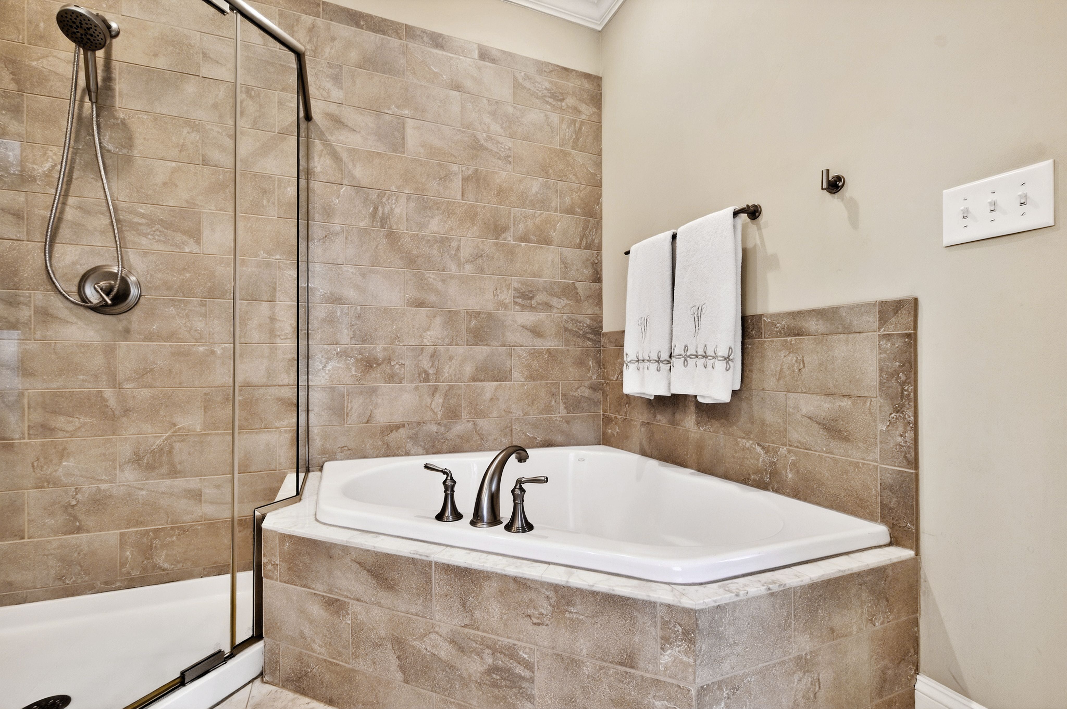  333 Allister Drive, Raleigh, NC 27609 - 物件實景