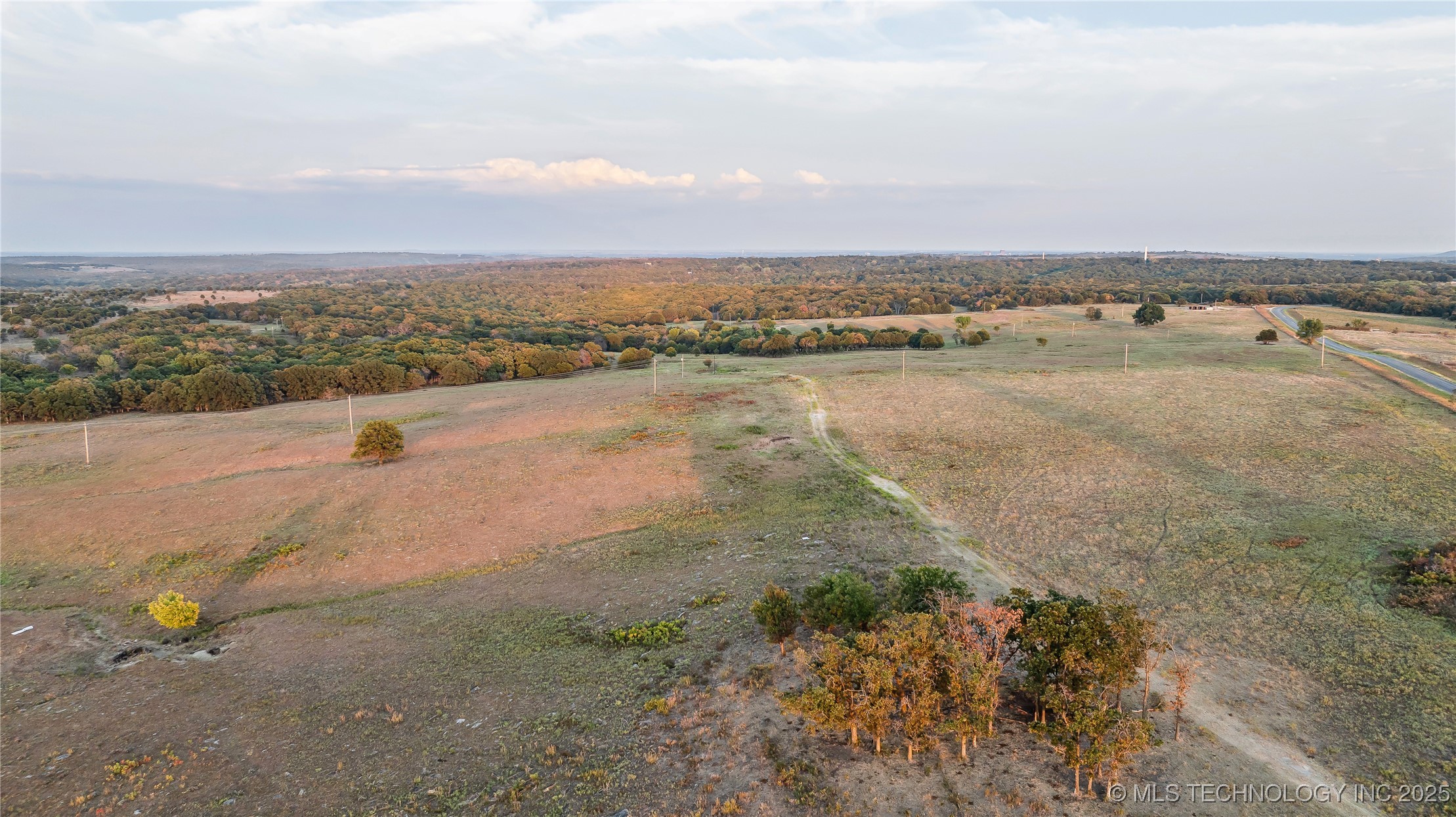 Bartlesville, Oklahoma, 74003, United States, ,Residential,For Sale,1963998