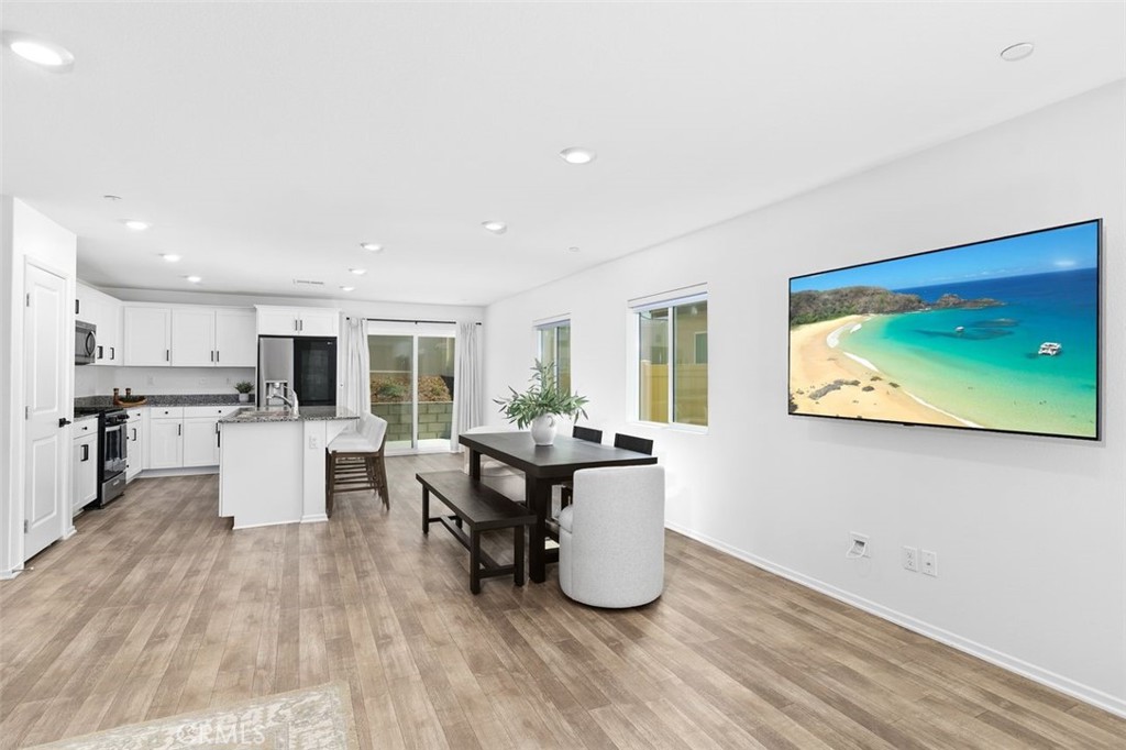 Winchester, California, 92596, United States, 5 Bedrooms Bedrooms, ,3 BathroomsBathrooms,Residential,For Sale,1986511