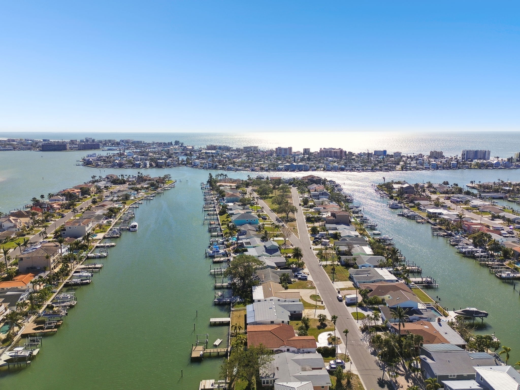 Madeira Beach, Florida, 33708, United States, 3 Bedrooms Bedrooms, ,2 BathroomsBathrooms,Residential,For Sale,1943278
