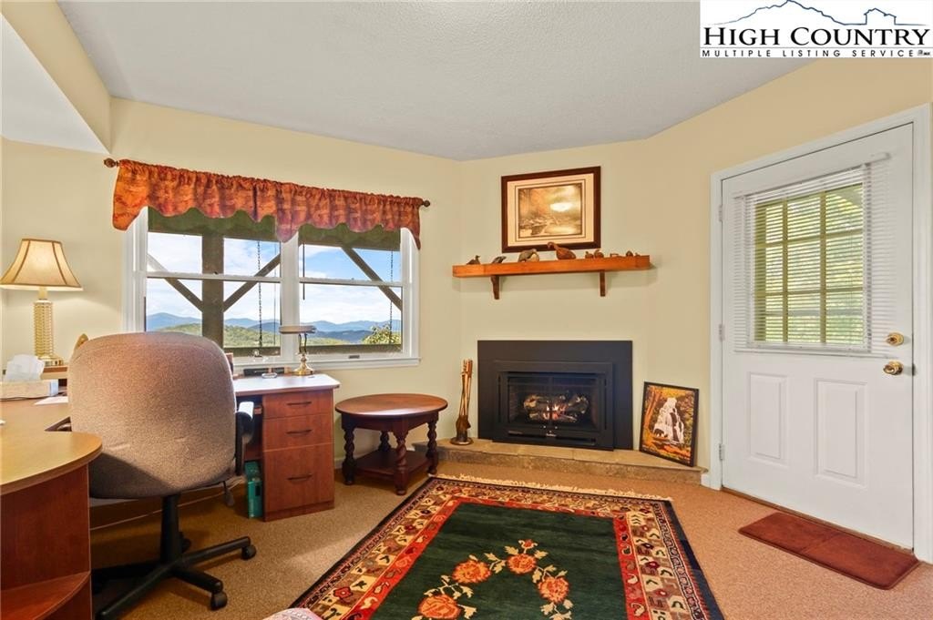 Boone, North Carolina, 28607, United States, 3 Bedrooms Bedrooms, ,3 BathroomsBathrooms,Residential,For Sale,1941298
