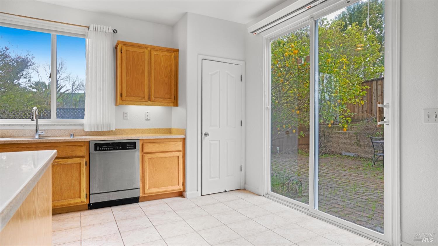 Petaluma, California, 94952, United States, 4 Bedrooms Bedrooms, ,3 BathroomsBathrooms,Residential,For Sale,1745107