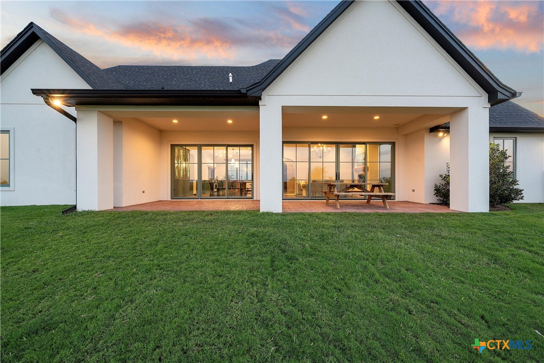 Woodway, Texas, 76712, United States, 4 Bedrooms Bedrooms, ,3 BathroomsBathrooms,Residential,For Sale,1940454