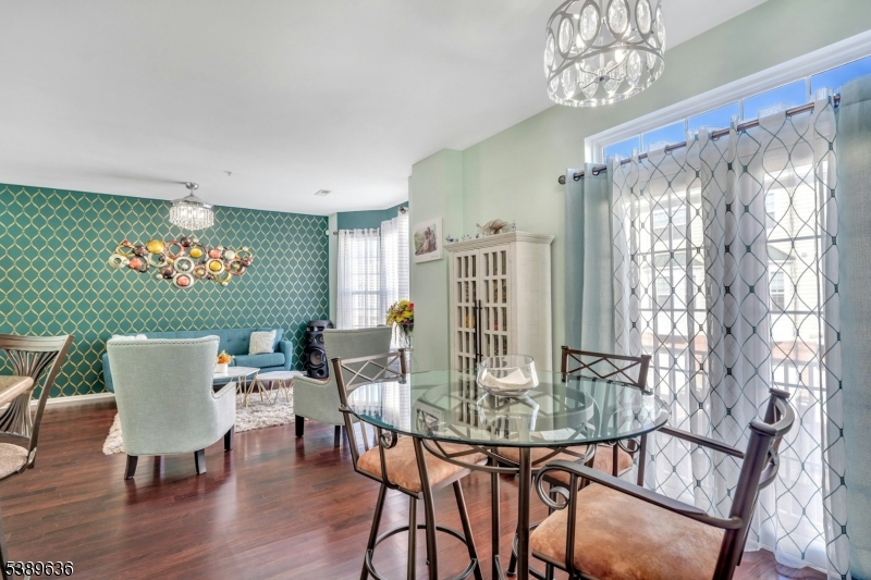 Belleville Twp., New Jersey, 07109, United States, 2 Bedrooms Bedrooms, ,3 BathroomsBathrooms,Residential,For Sale,1960991