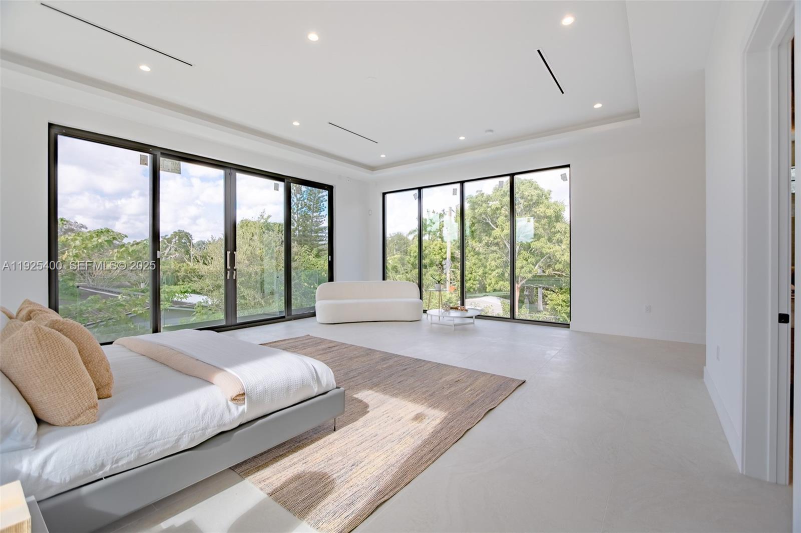 Pinecrest, Florida, 33156, United States, 6 Bedrooms Bedrooms, ,8 BathroomsBathrooms,Residential,For Sale,2003369