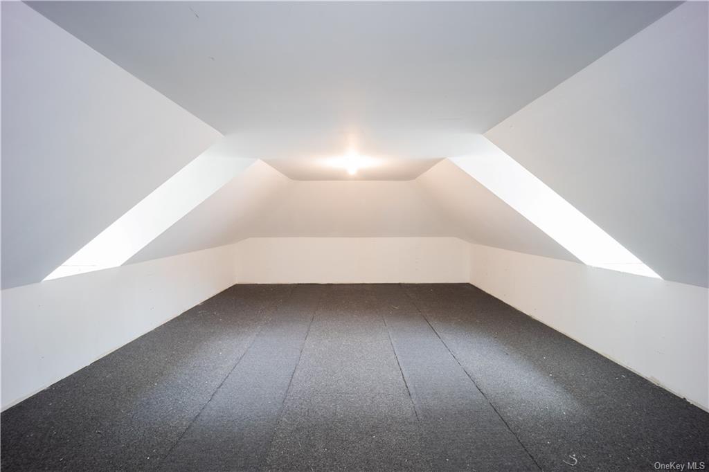 New Rochelle, New York, 10804, United States, 5 Bedrooms Bedrooms, ,5 BathroomsBathrooms,Residential,For Sale,1983034