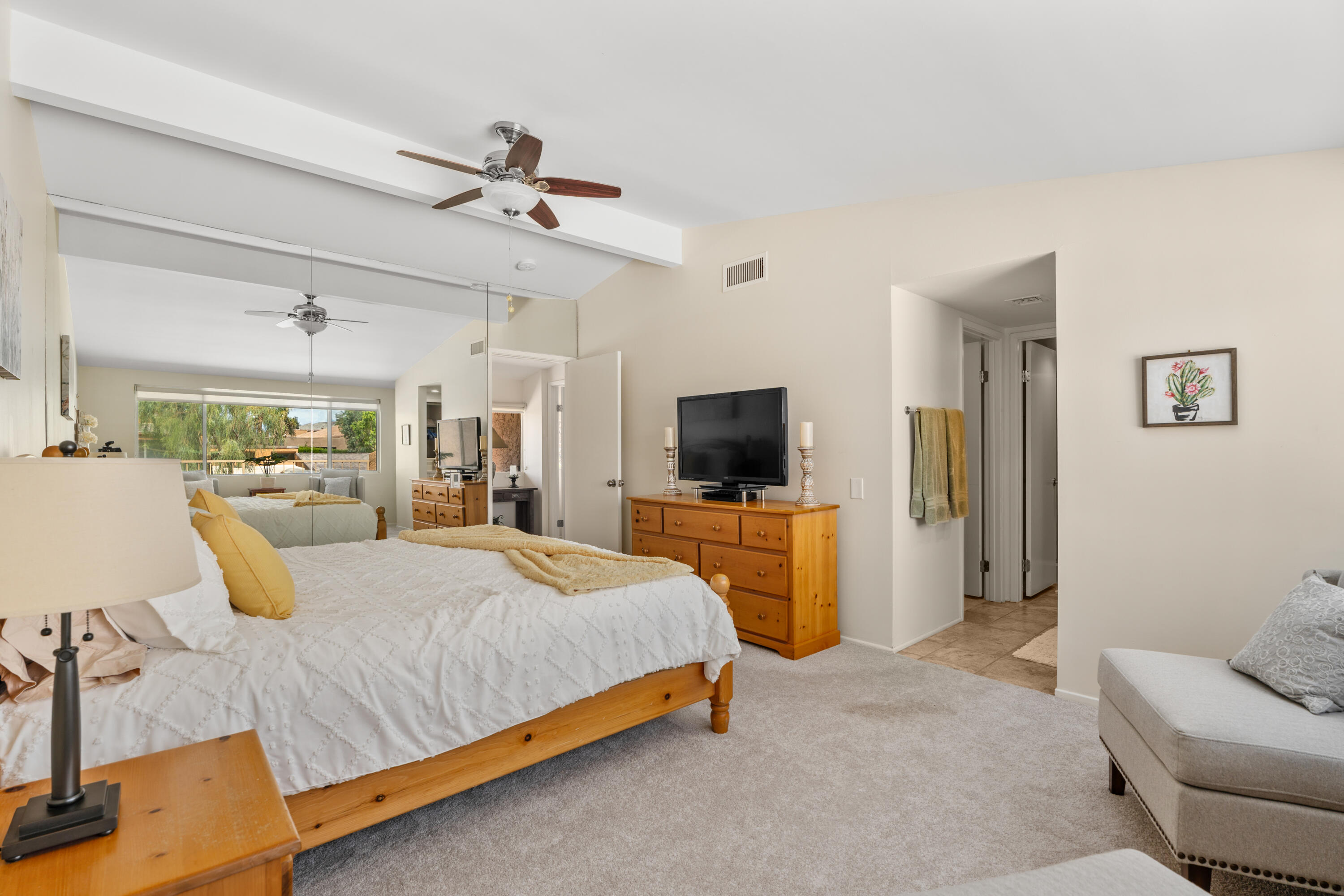 Palm Desert, California, 92260, United States, 4 Bedrooms Bedrooms, ,2 BathroomsBathrooms,Residential,For Sale,1942211