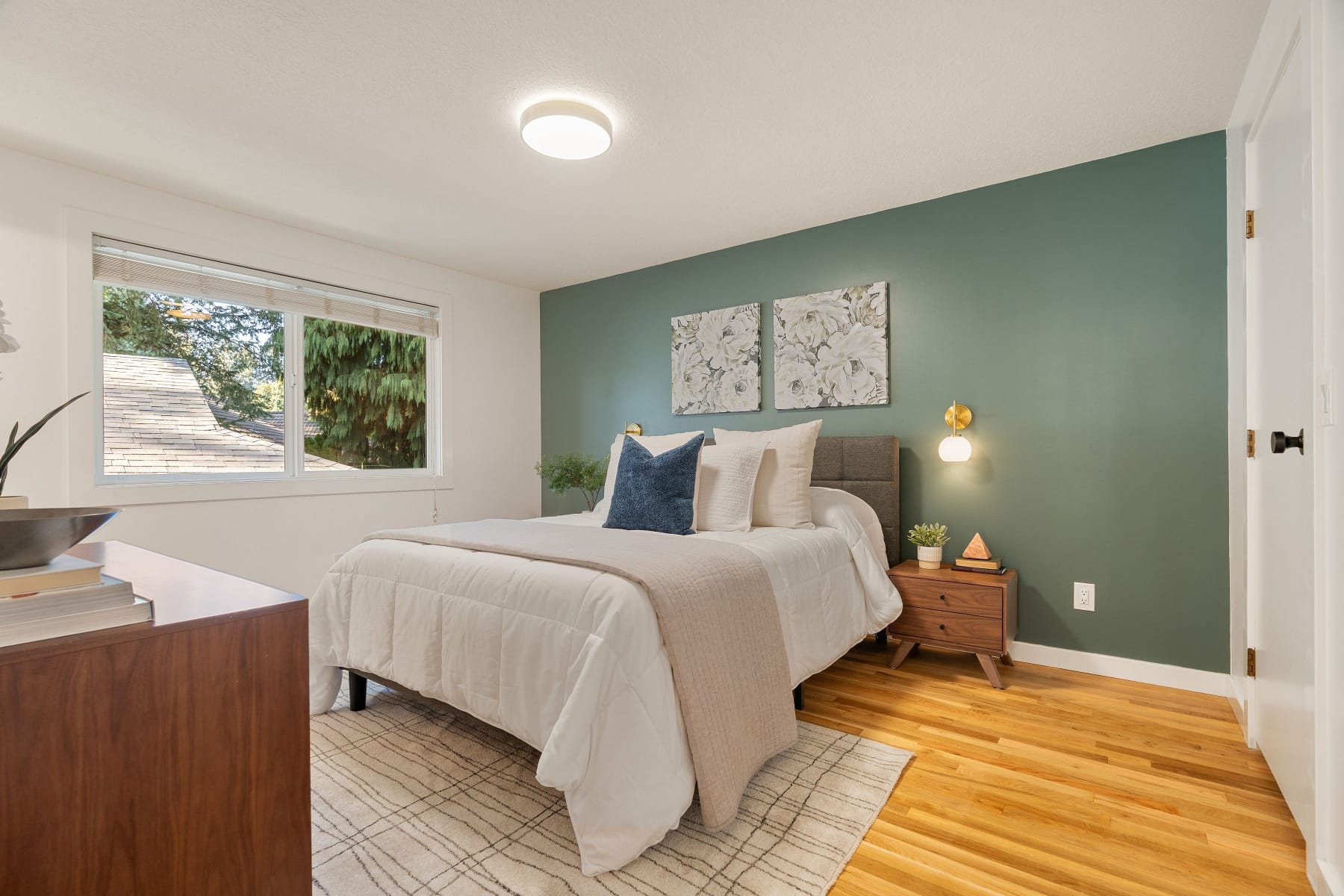  8090 SW CARMEL CT Portland, OR 97223 - 物件實景