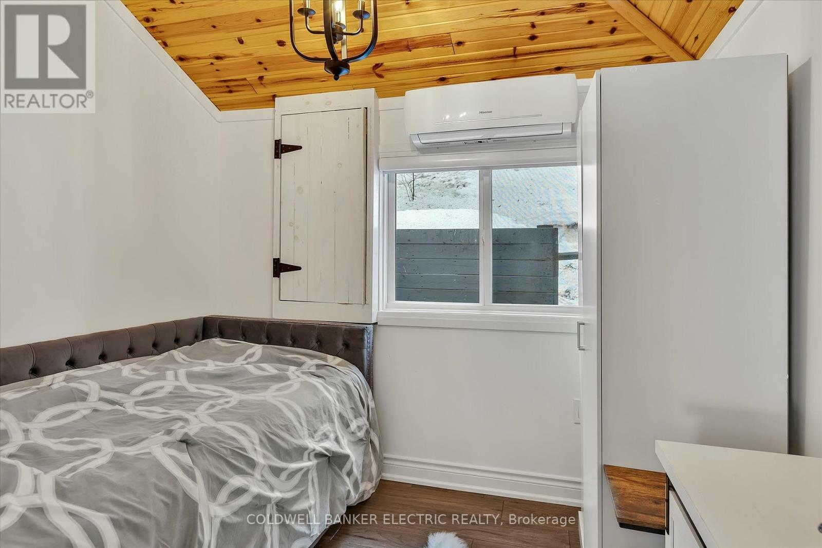 MINDEN HILLS (MINDEN), Ontario, K0M 2K0, CA, 2 Bedrooms Bedrooms, ,1 BathroomBathrooms,Residential,For Sale,1875856