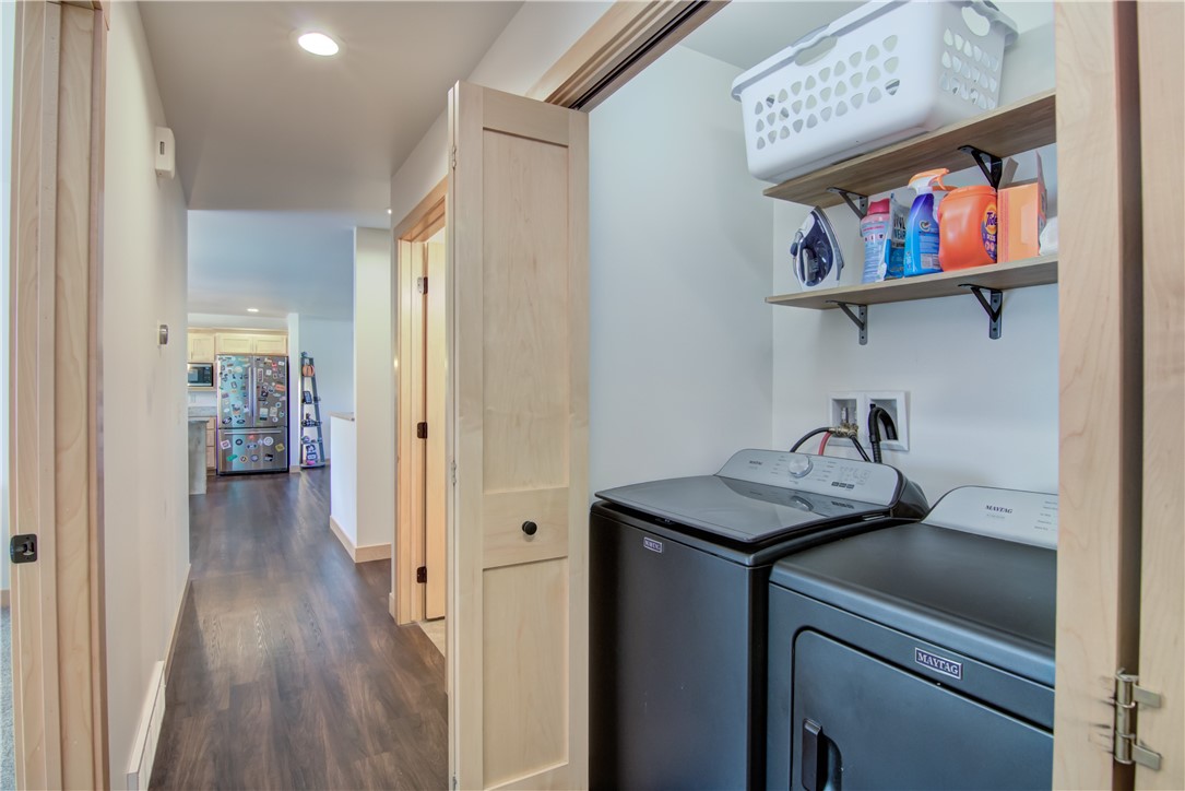 Cadott, Wisconsin, 54727, United States, 4 Bedrooms Bedrooms, ,2 BathroomsBathrooms,Residential,For Sale,1961468