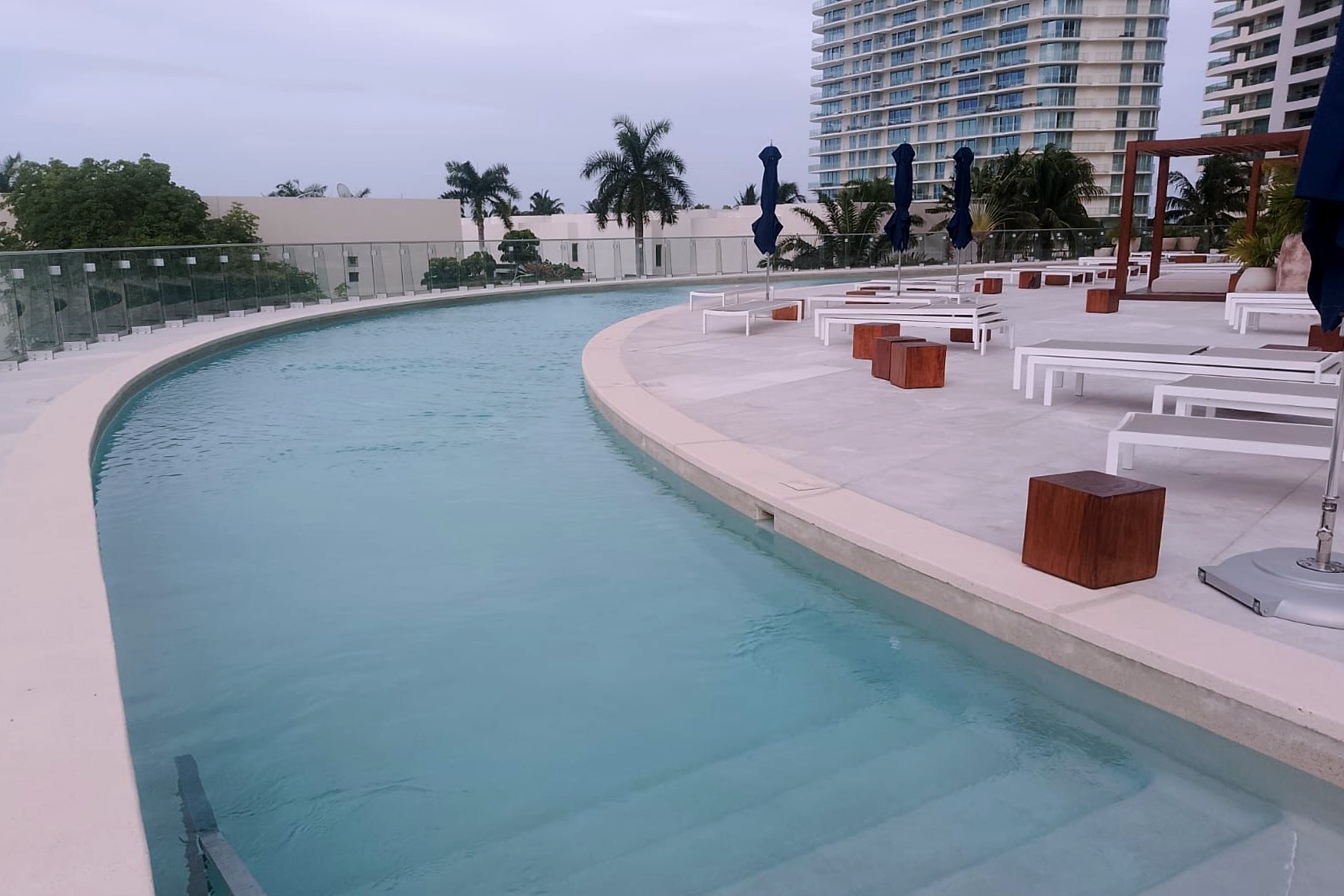  Oceanfront SLS Residences - 物件實景