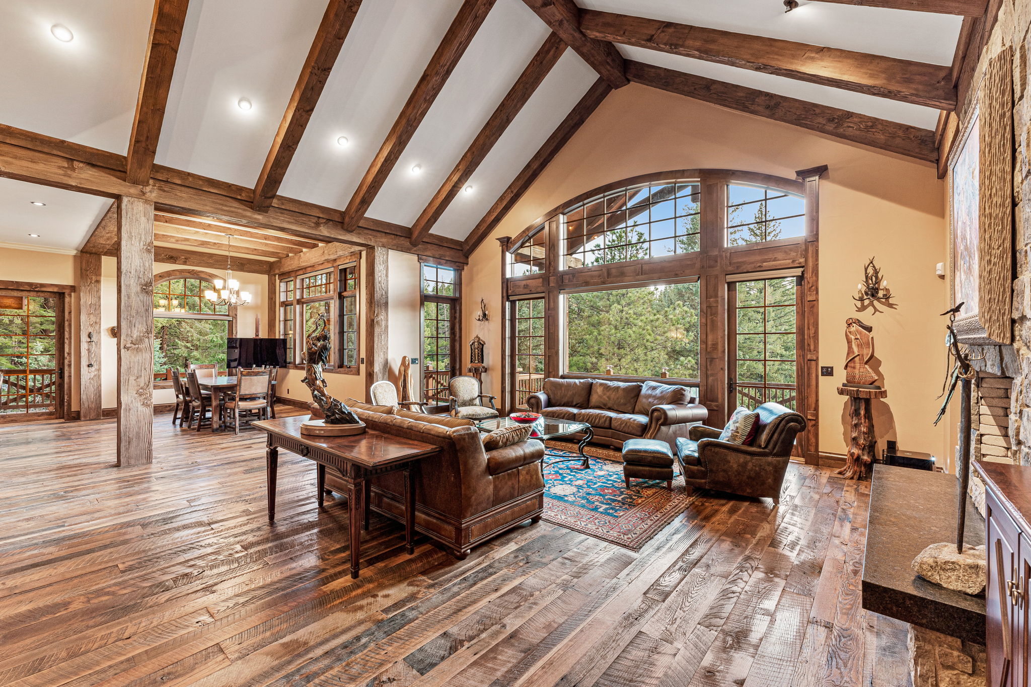  Impressive Mountain Retreat Nestled in the Exclusive Enclave of West Ranch - 物件實景