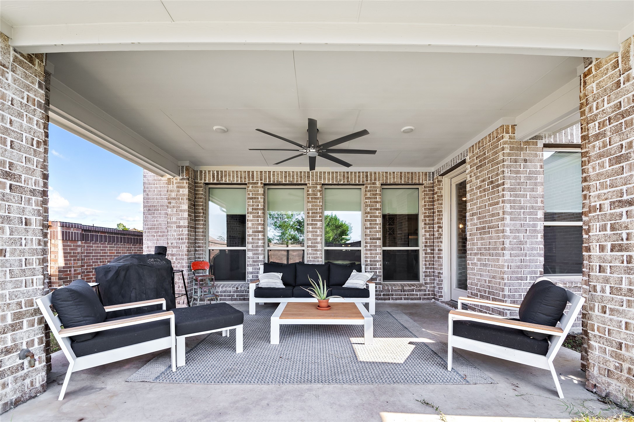 Magnolia, Texas, 77354, United States, 4 Bedrooms Bedrooms, ,4 BathroomsBathrooms,Residential,For Sale,1818300