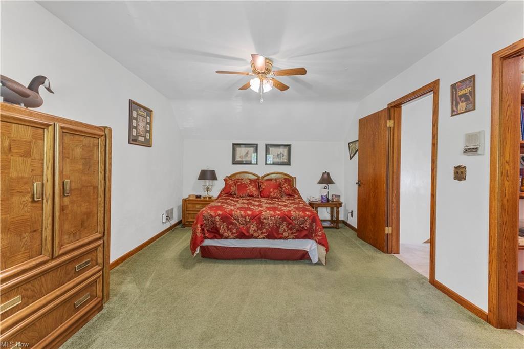 Chester, West Virginia, 26034, United States, 4 Bedrooms Bedrooms, ,3 BathroomsBathrooms,Residential,For Sale,1974553