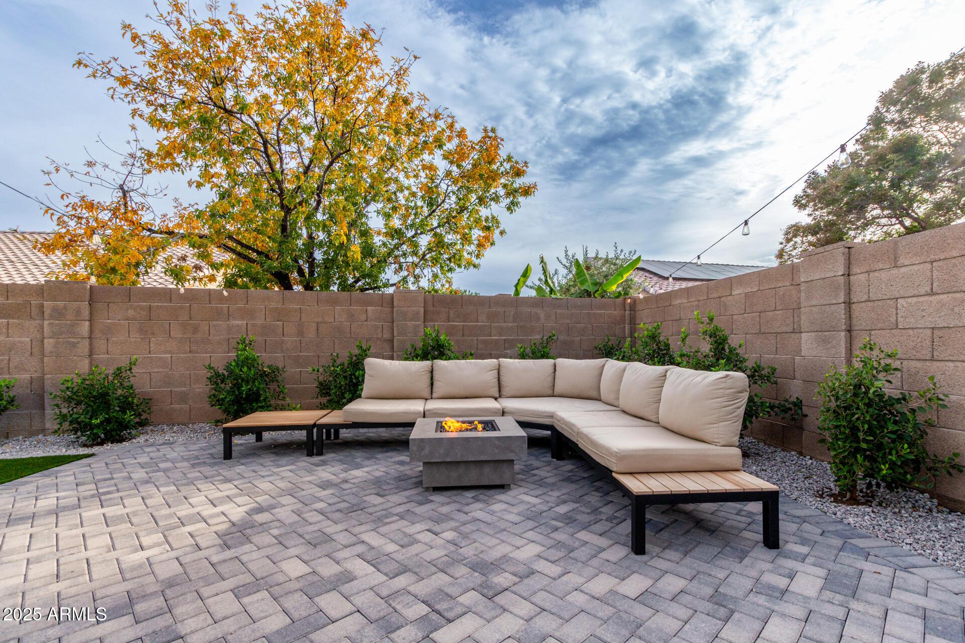 Peoria, Arizona, 85382, United States, 3 Bedrooms Bedrooms, ,2 BathroomsBathrooms,Residential,For Sale,2006297