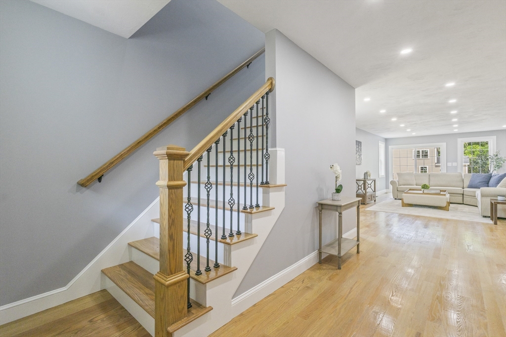Attleboro, Massachusetts, 02703, United States, 4 Bedrooms Bedrooms, ,3 BathroomsBathrooms,Residential,For Sale,1924385