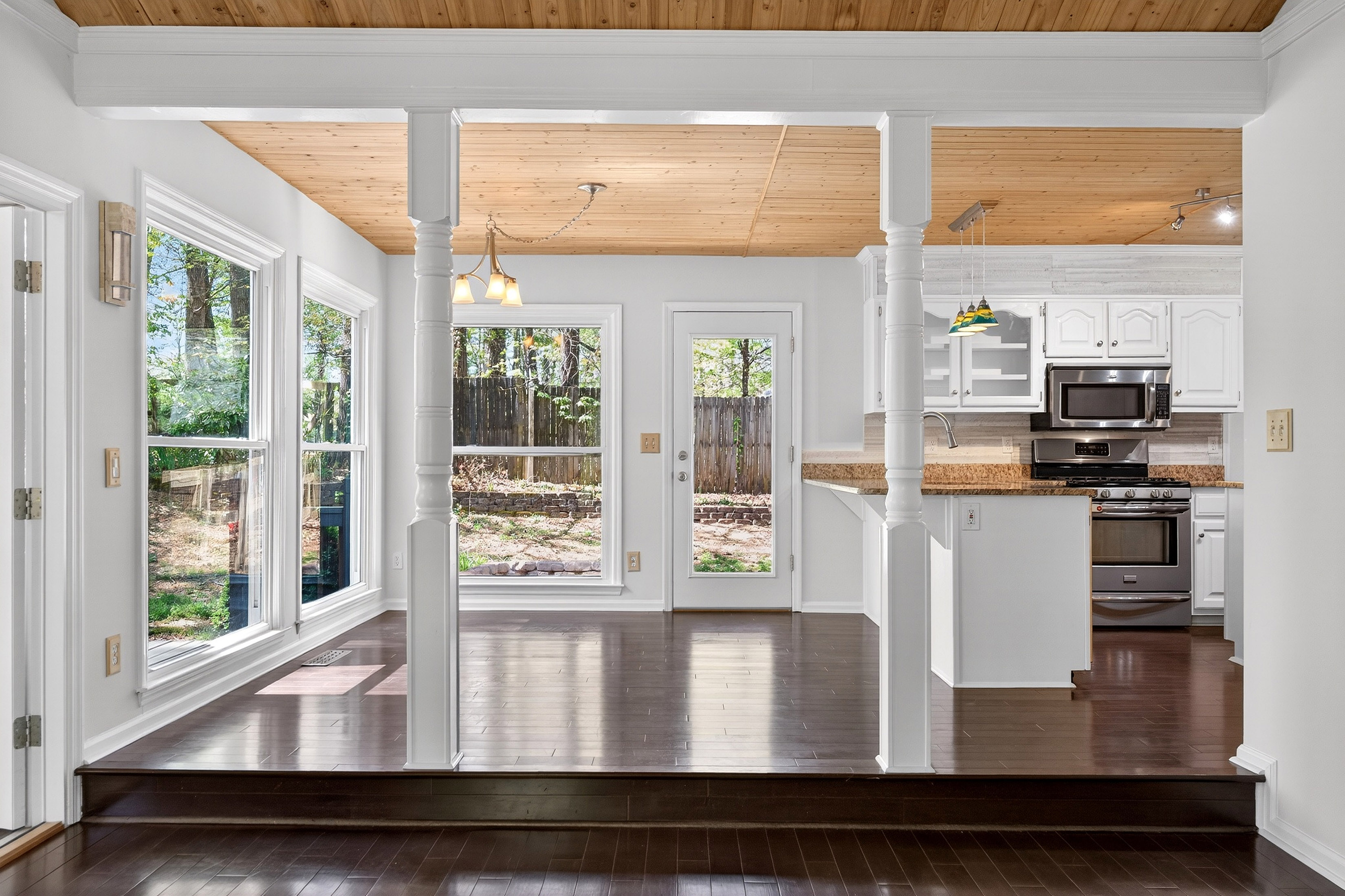  Rare Combination of Privacy, Convenience, and Value: Don’t Miss This Opportunity - 物件實景