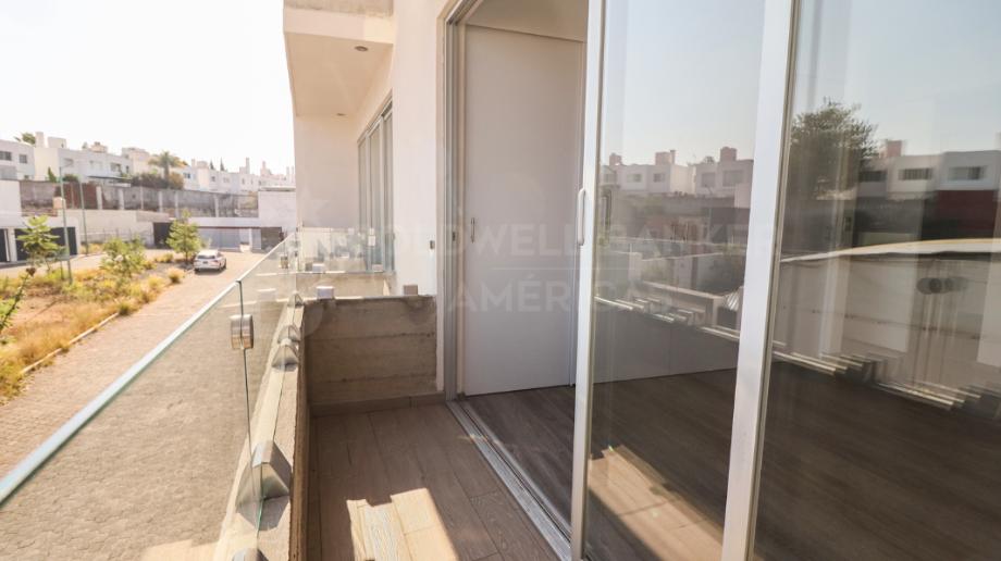 Av. del Ejido, Morelia, Michoacán de Ocampo, 58350, Mexico, 3 Bedrooms Bedrooms, ,2 BathroomsBathrooms,Residential,For Sale,Av. del Ejido,1440658