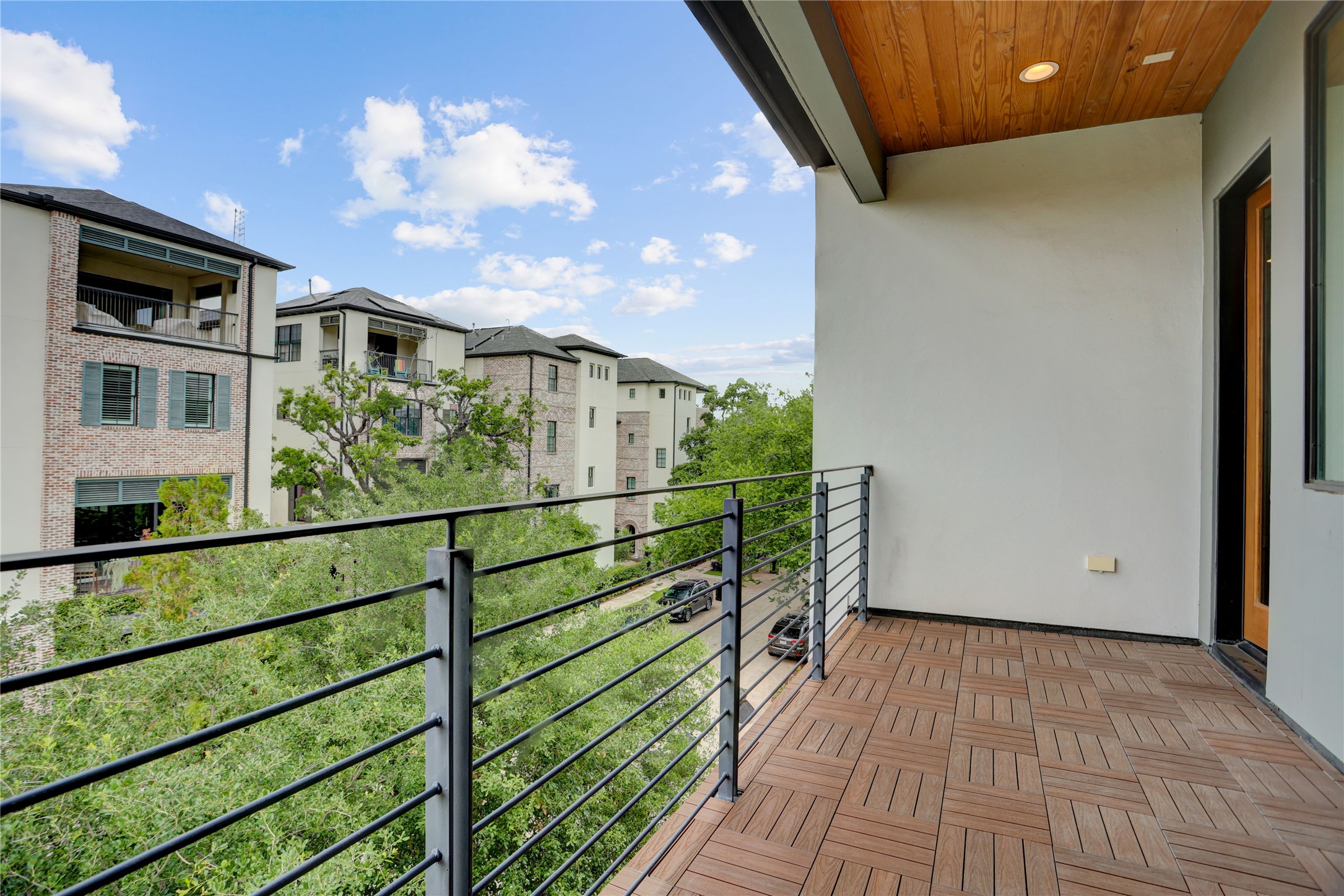  1311 Castle Court A - 物件實景