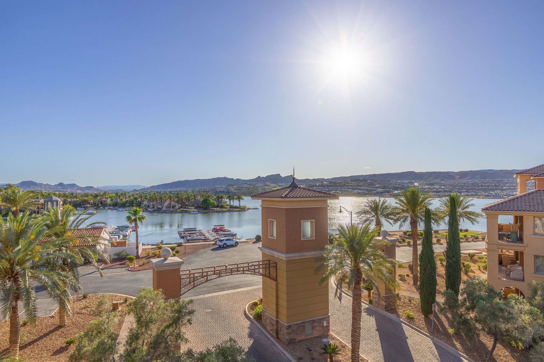  Lake Las Vegas Furnished 3 Beds, 3 Bath With Den Penthouse & Lake Views - 物件實景