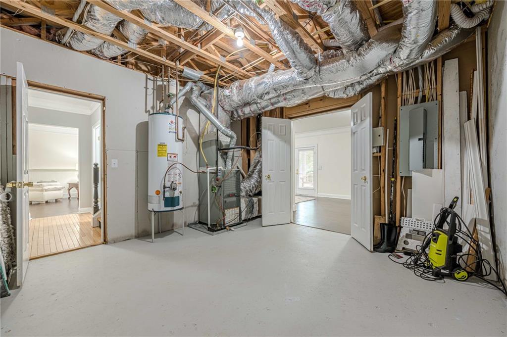 Cumming, Georgia, 30041, United States, 5 Bedrooms Bedrooms, ,5 BathroomsBathrooms,Residential,For Sale,1919838